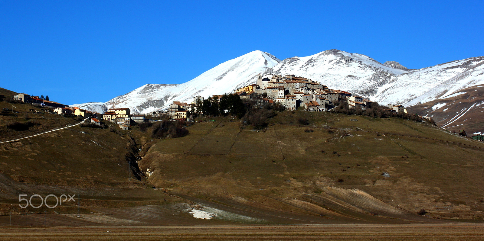 Canon EF 28-80mm f/3.5-5.6 sample photo. Castelluccio di norcia photography