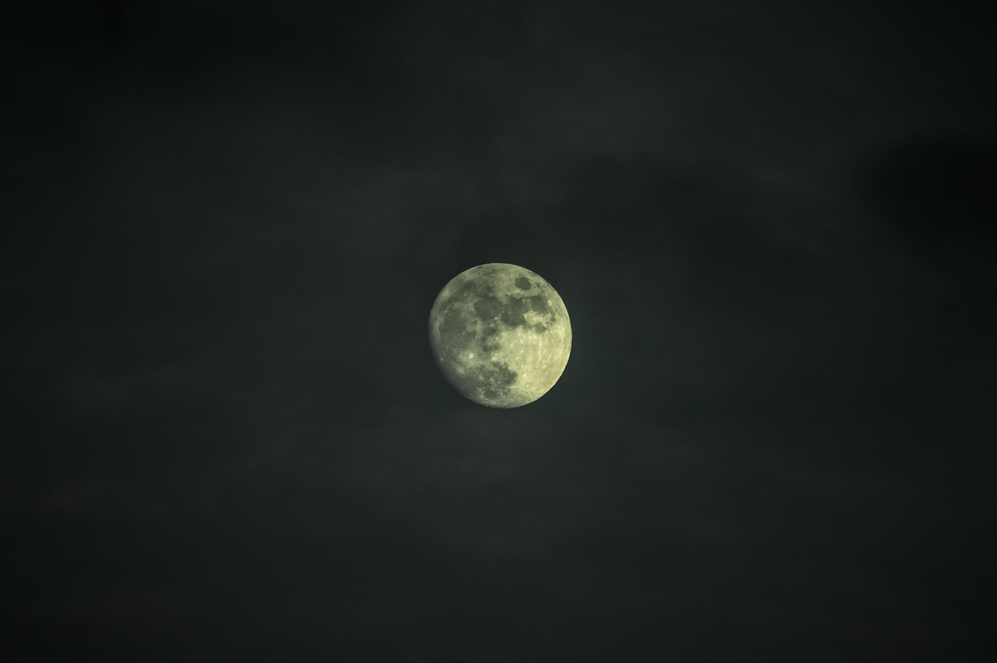Sigma 120-400mm F4.5-5.6 DG OS HSM sample photo. Lunar photography
