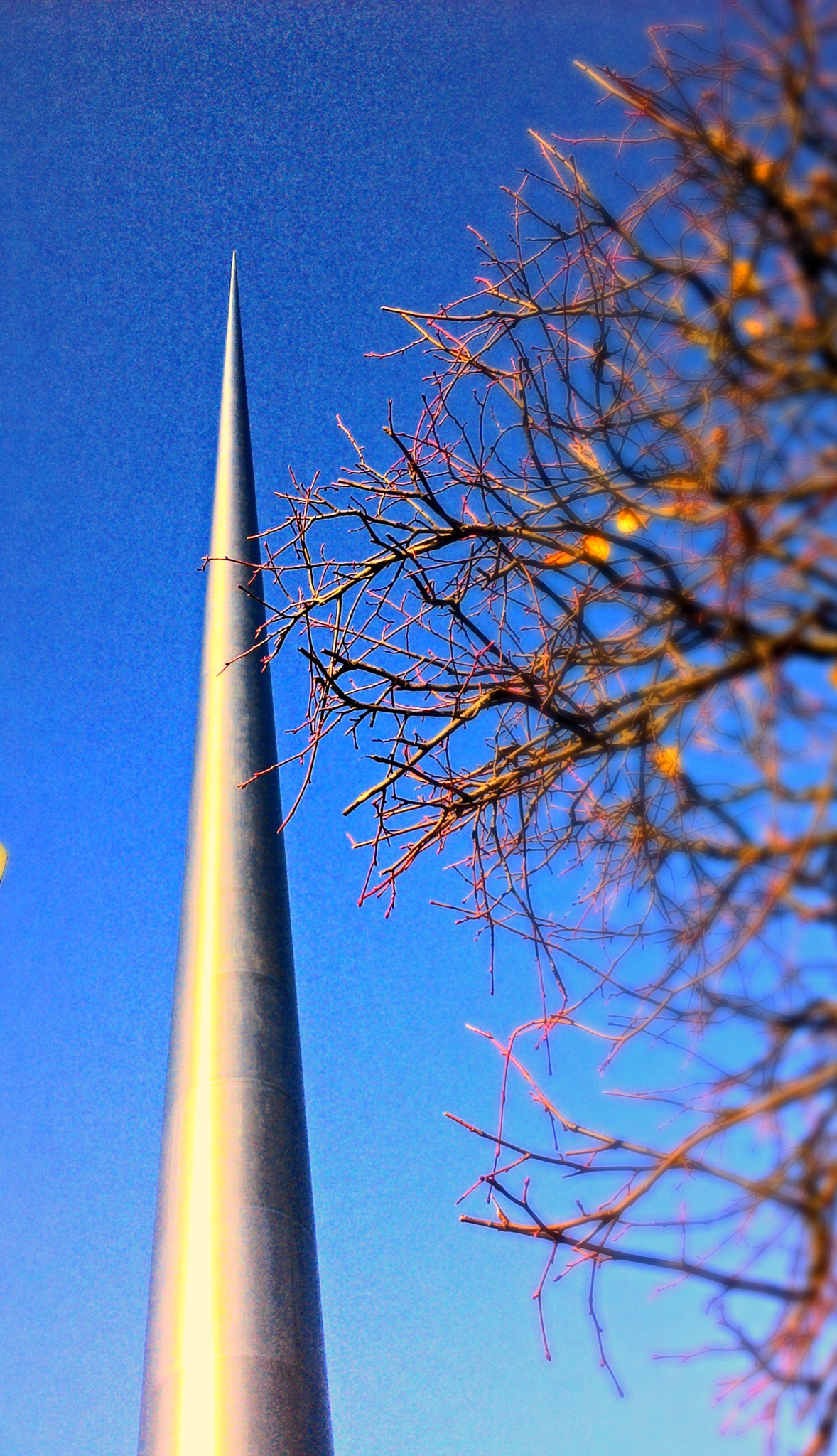 Motorola RAZR i sample photo. Dublin spire photography