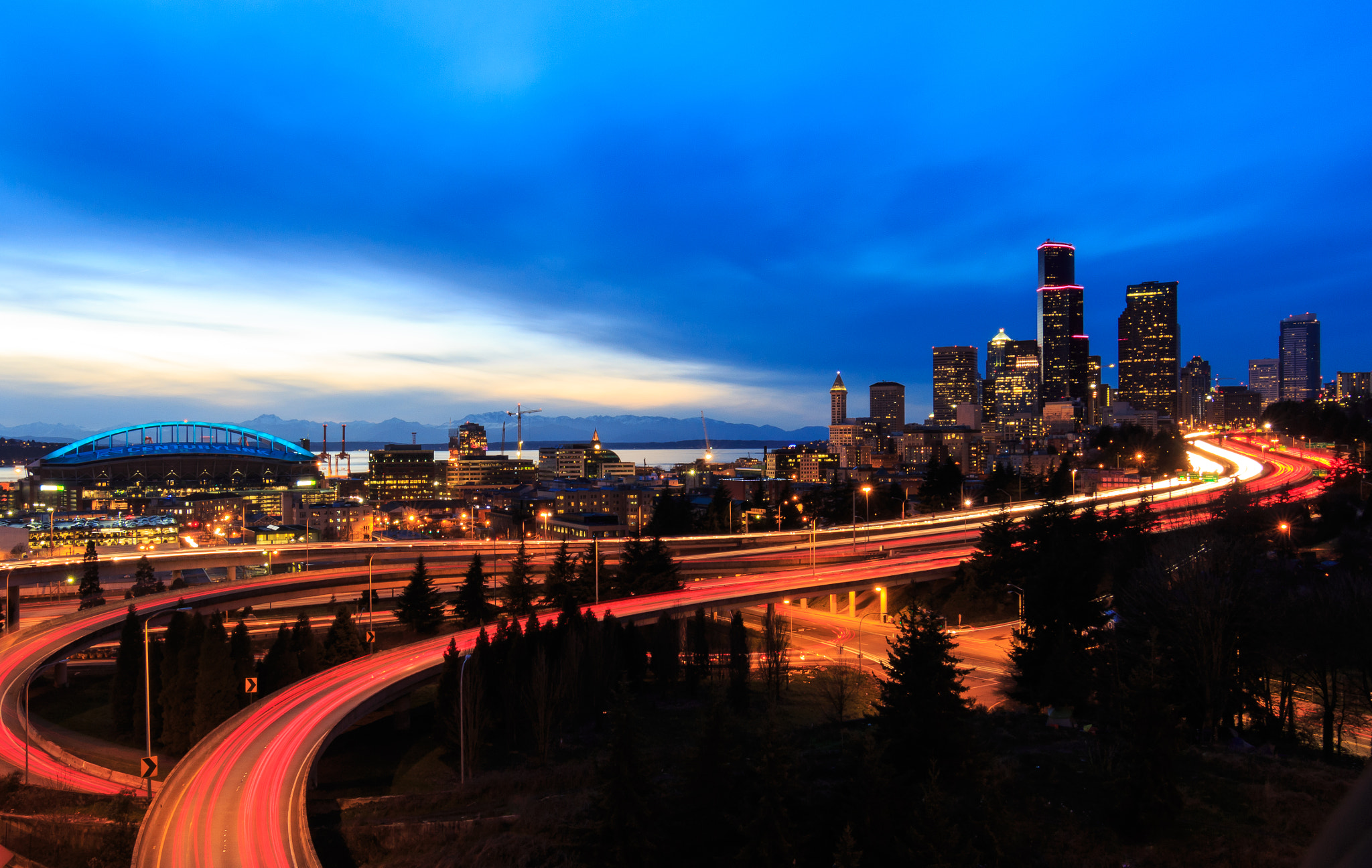 Canon EOS 100D (EOS Rebel SL1 / EOS Kiss X7) sample photo. Seattle at dusk photography
