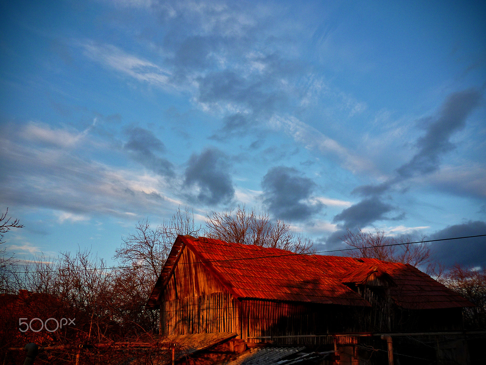 Panasonic DMC-FS42 sample photo. The old barn in the morning photography