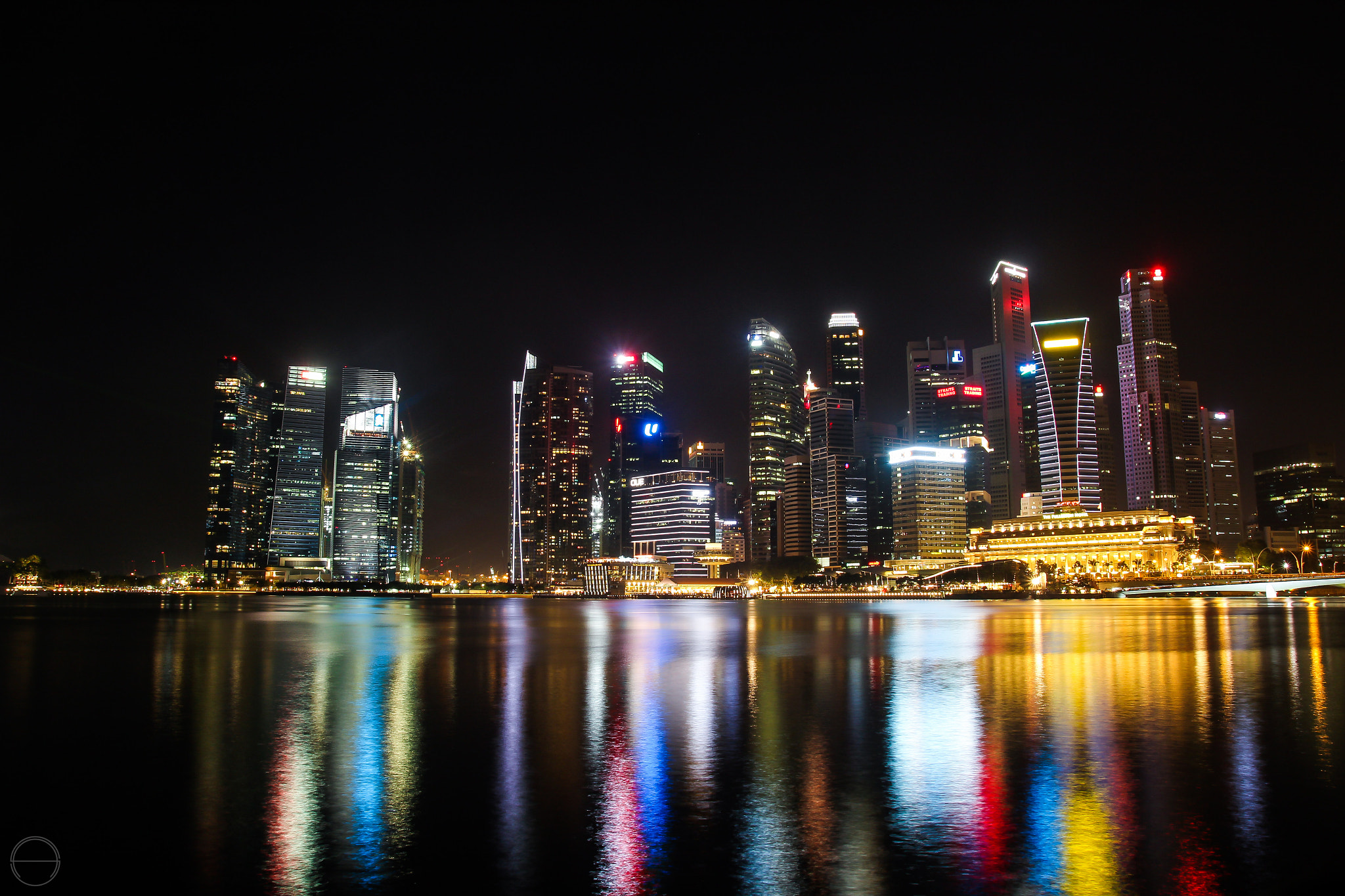 Canon EOS 600D (Rebel EOS T3i / EOS Kiss X5) sample photo. Raffles place photography