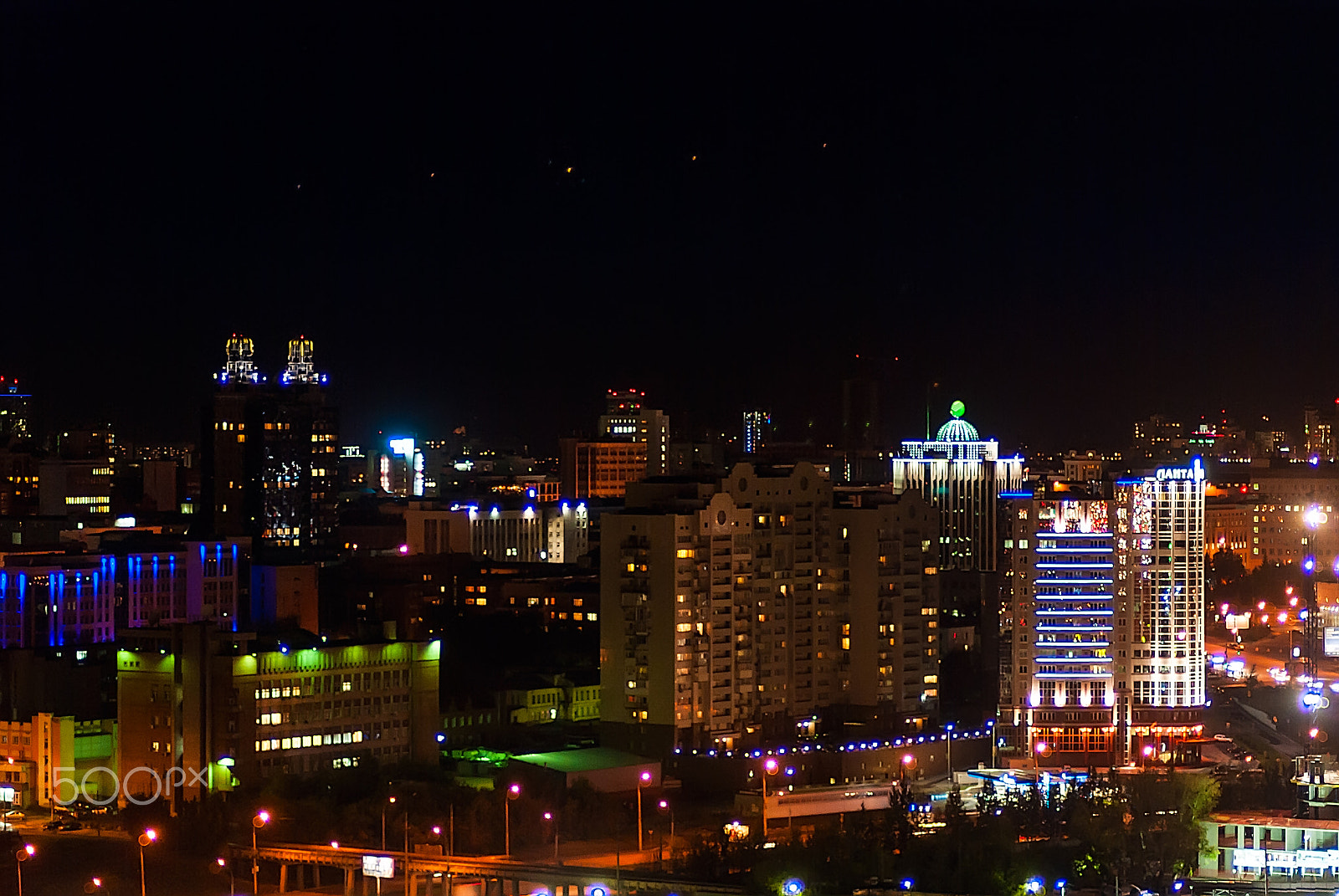 Sony Alpha DSLR-A300 sample photo. Night city photography