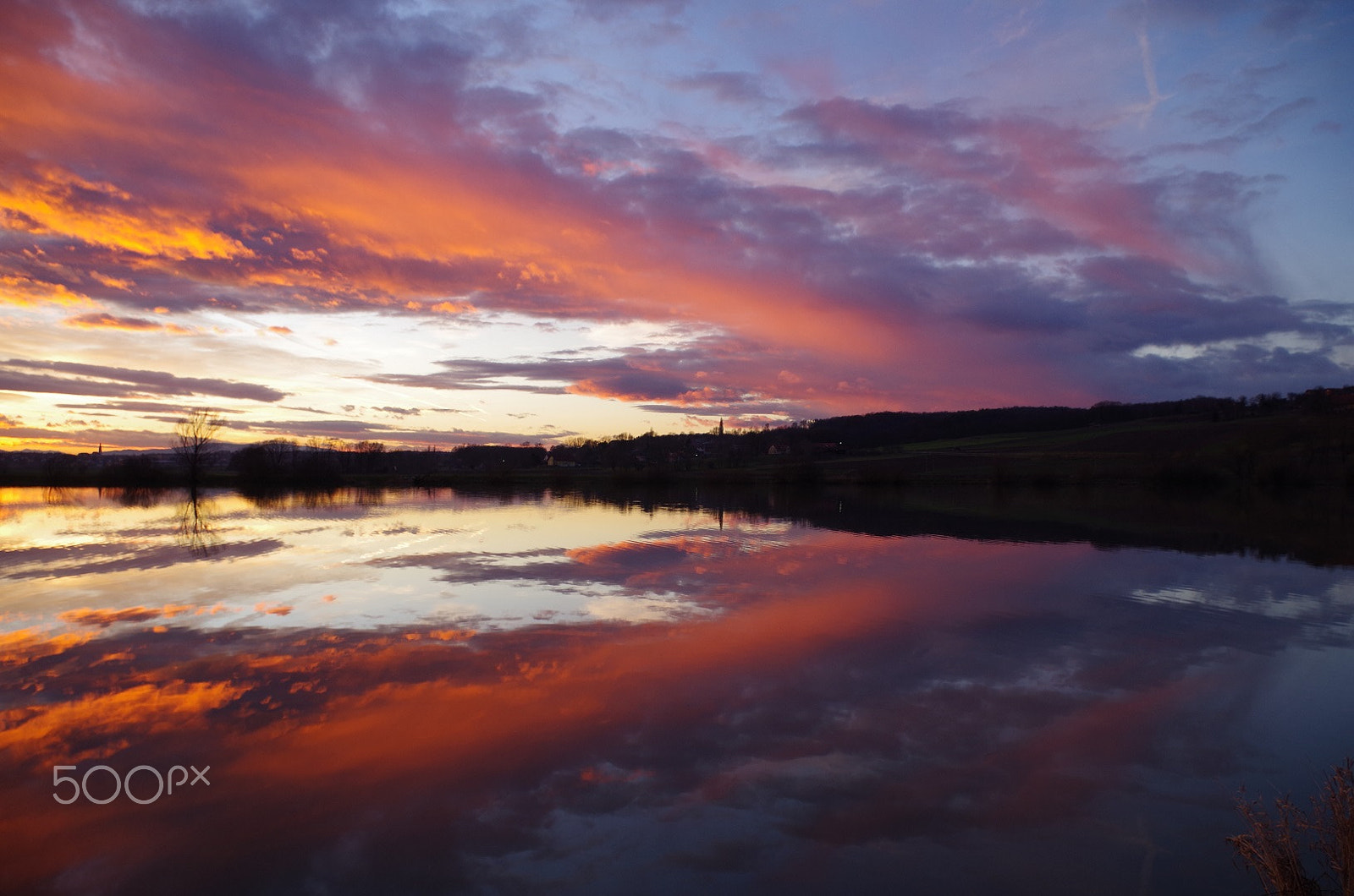 Pentax smc DA 18-55mm F3.5-5.6 AL sample photo. Sunset on trojisko lake, slovenske gorice photography