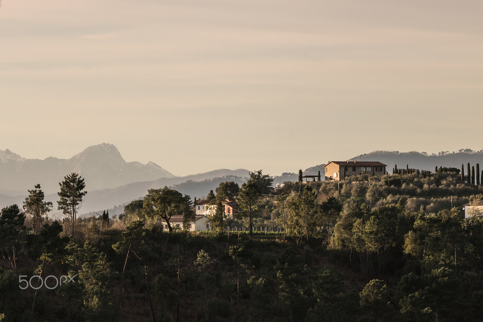 Canon EF-S 18-135mm F3.5-5.6 IS STM sample photo. Landscape in tuscany photography