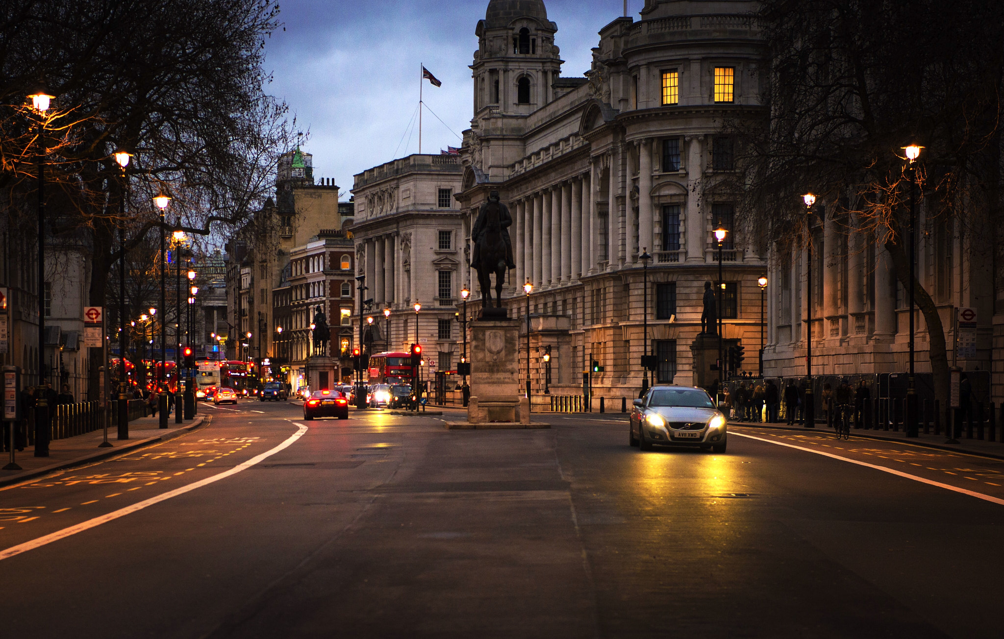 Nikon AF-S Nikkor 24-70mm F2.8E ED VR sample photo. 10 downing street photography