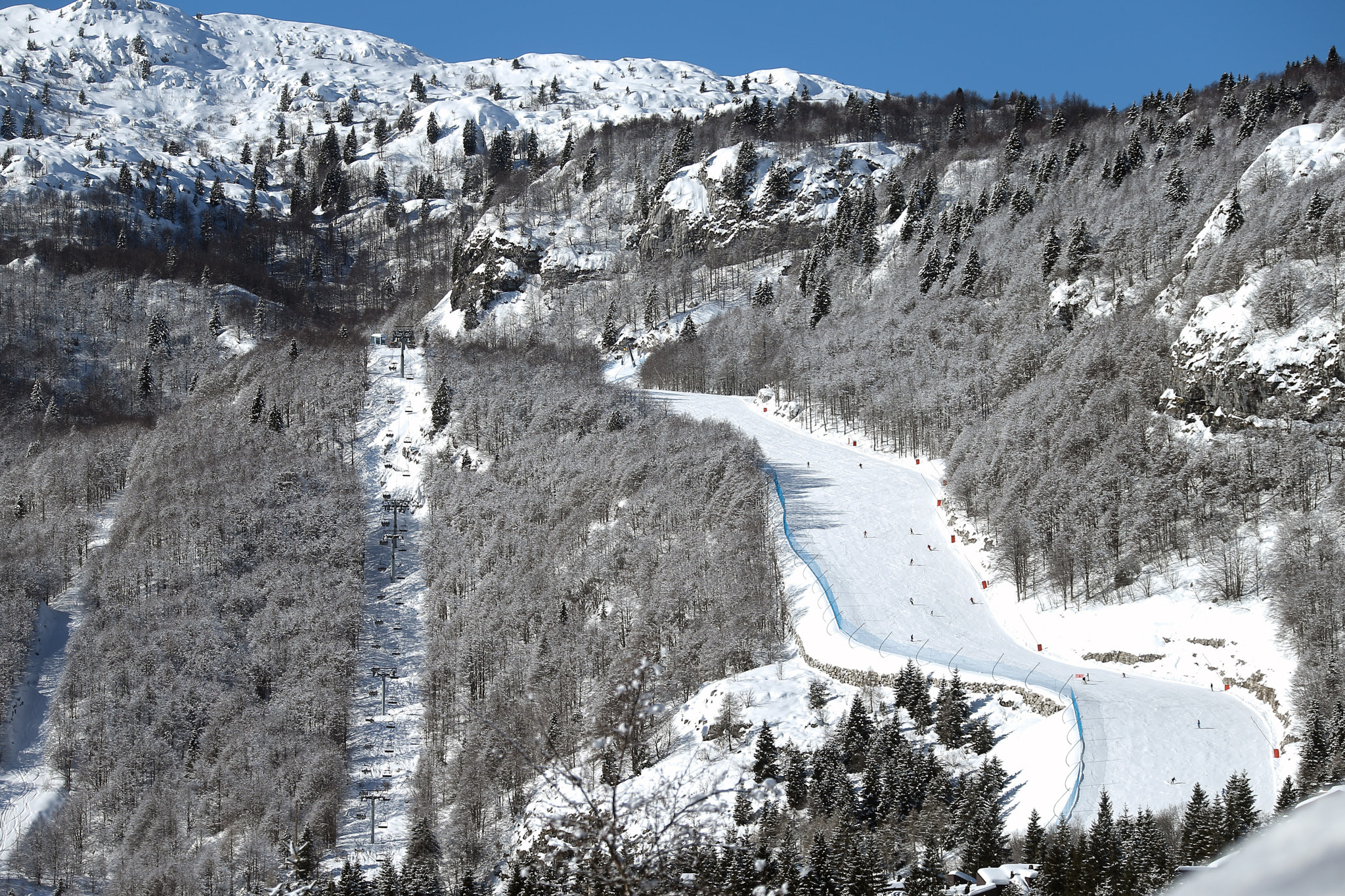 Canon EF 28-300mm F3.5-5.6L IS USM sample photo. Piancavalki photography
