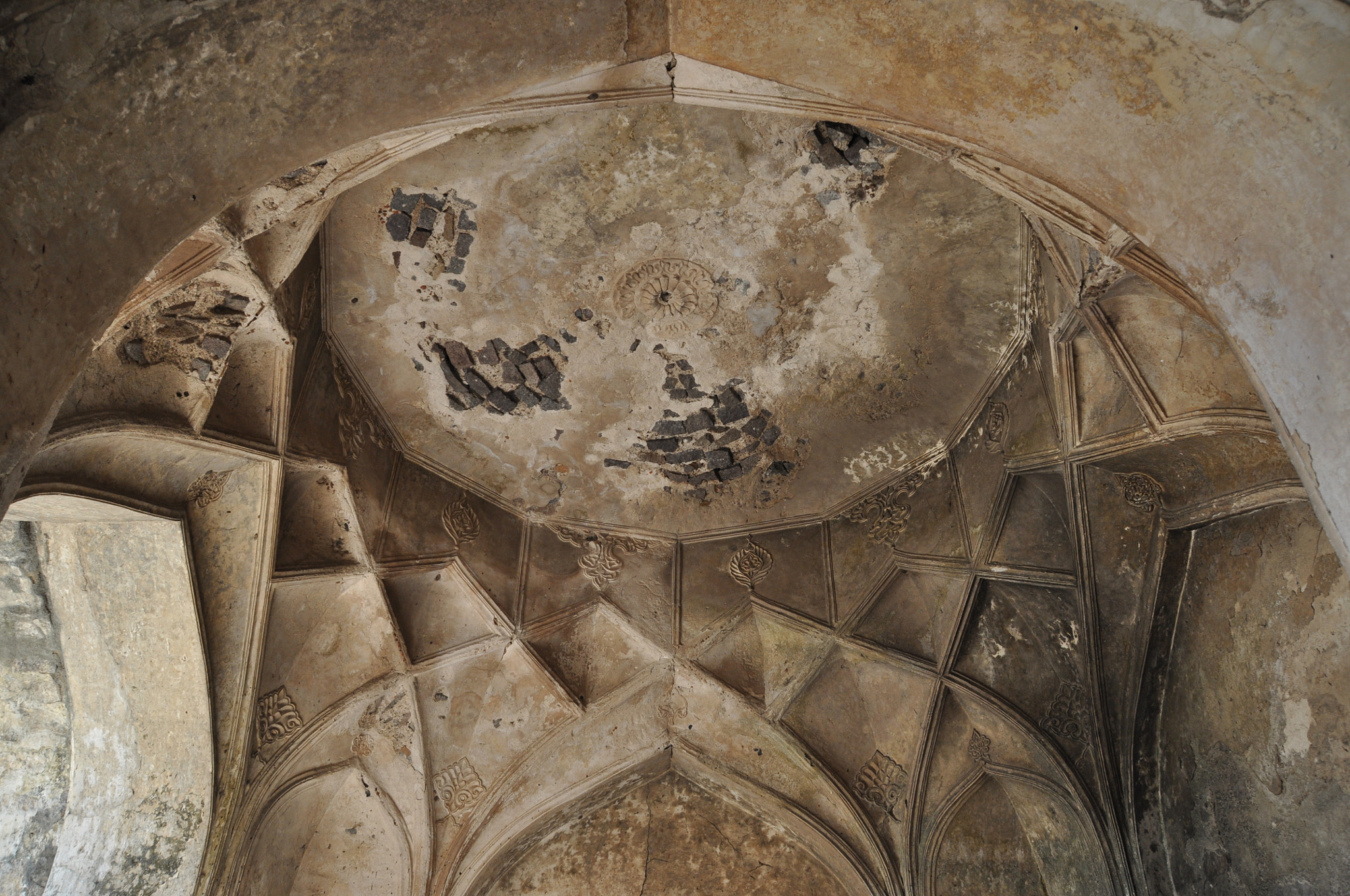 Sigma 18-200mm F3.5-6.3 II DC OS HSM sample photo. Golconda fort - dome photography
