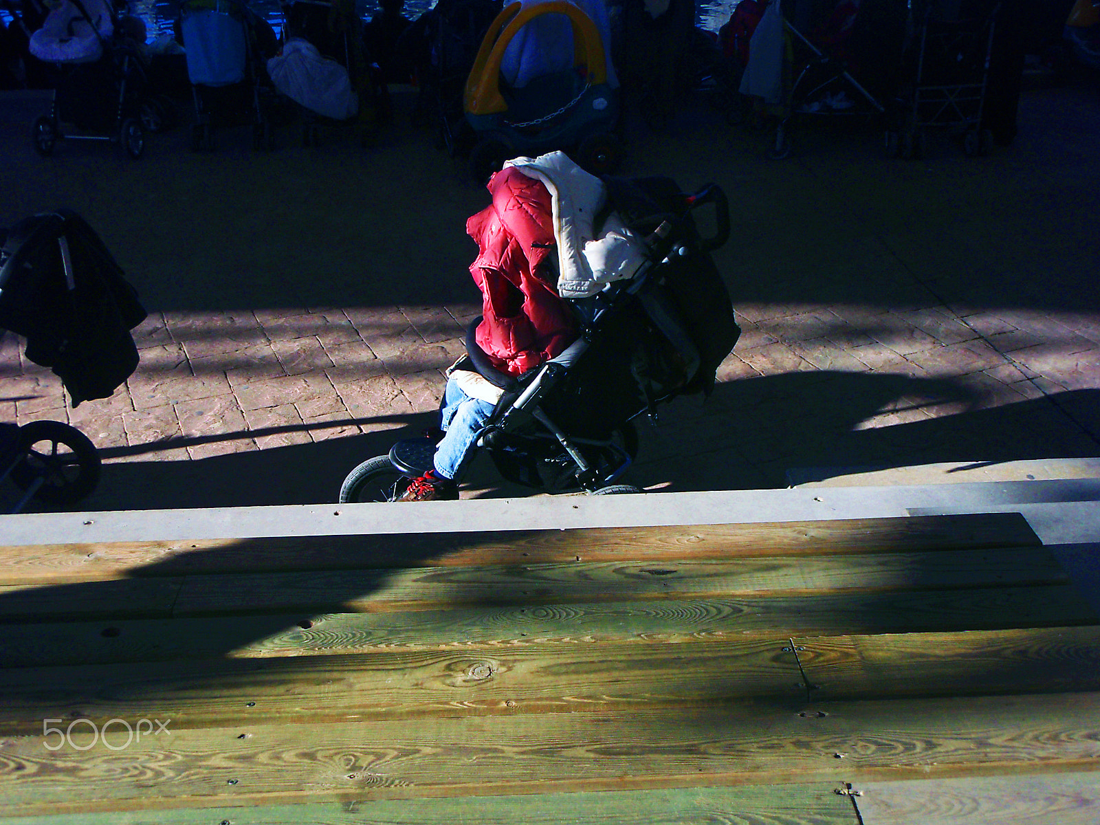 Olympus u790SW,S790SW sample photo. Too much sun protection for a little child photography