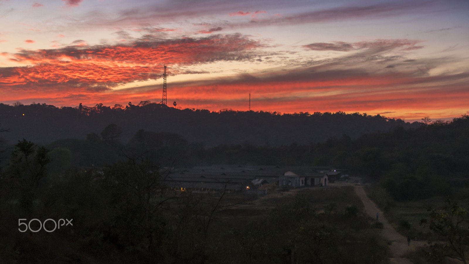 Sigma 18-200mm F3.5-6.3 II DC OS HSM sample photo. I told him the sky will turn red photography