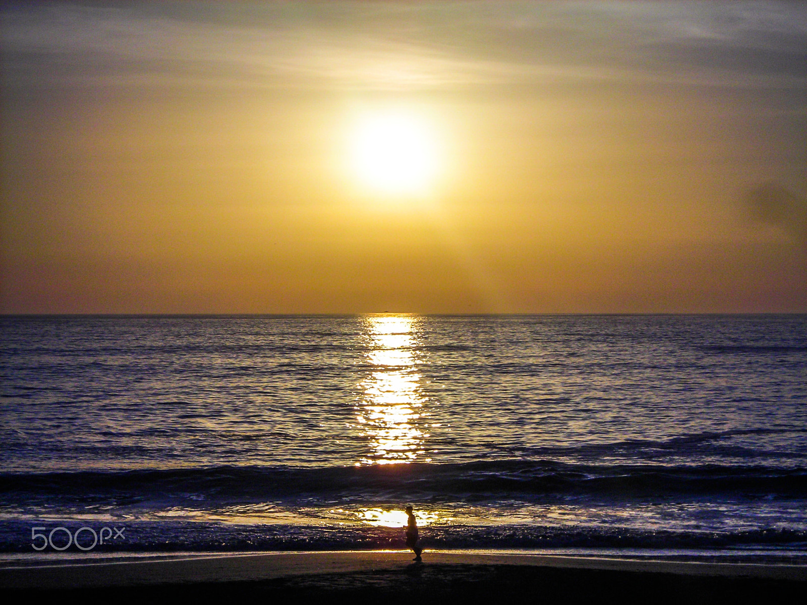 Nikon COOLPIX L3 sample photo. Sunset at cavancha beach ii photography