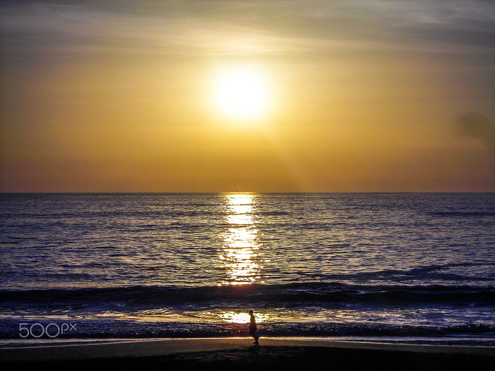 Nikon COOLPIX L3 sample photo. Sunset at cavancha beach ii photography