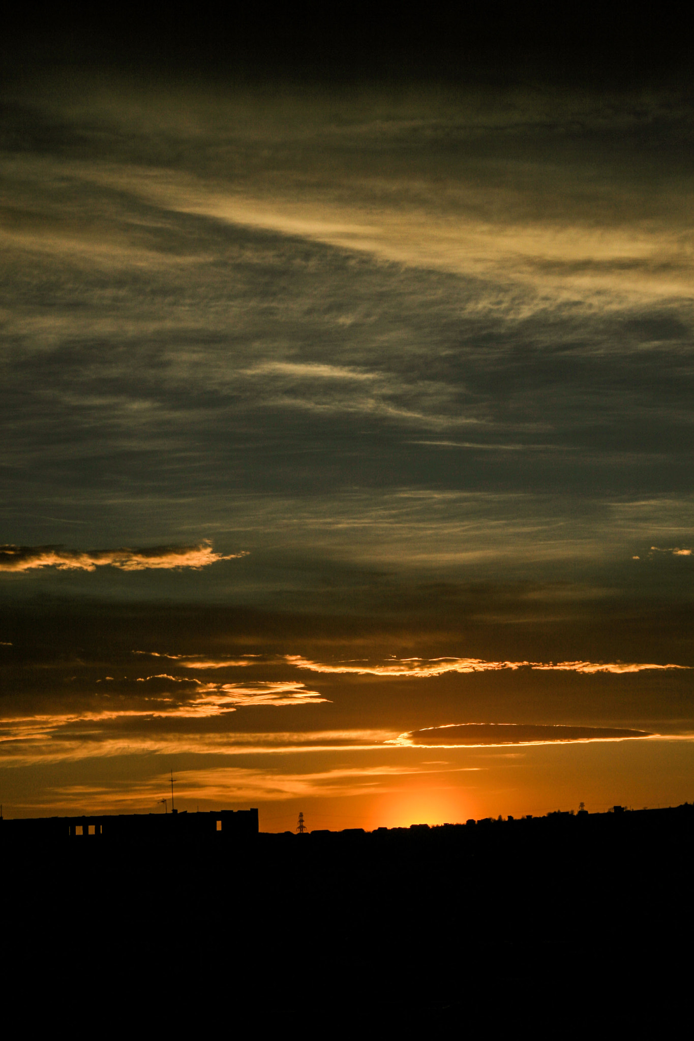 Canon EF-S 18-55mm F3.5-5.6 sample photo. Sunsets bring the greatest sky photography