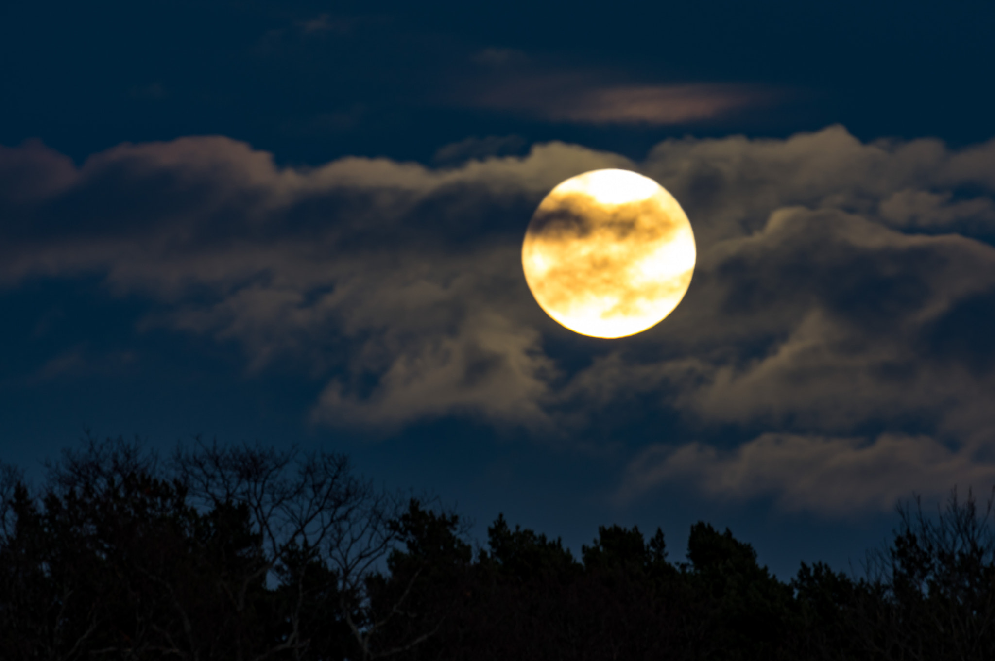 Pentax K-3 sample photo. Full moon rising photography