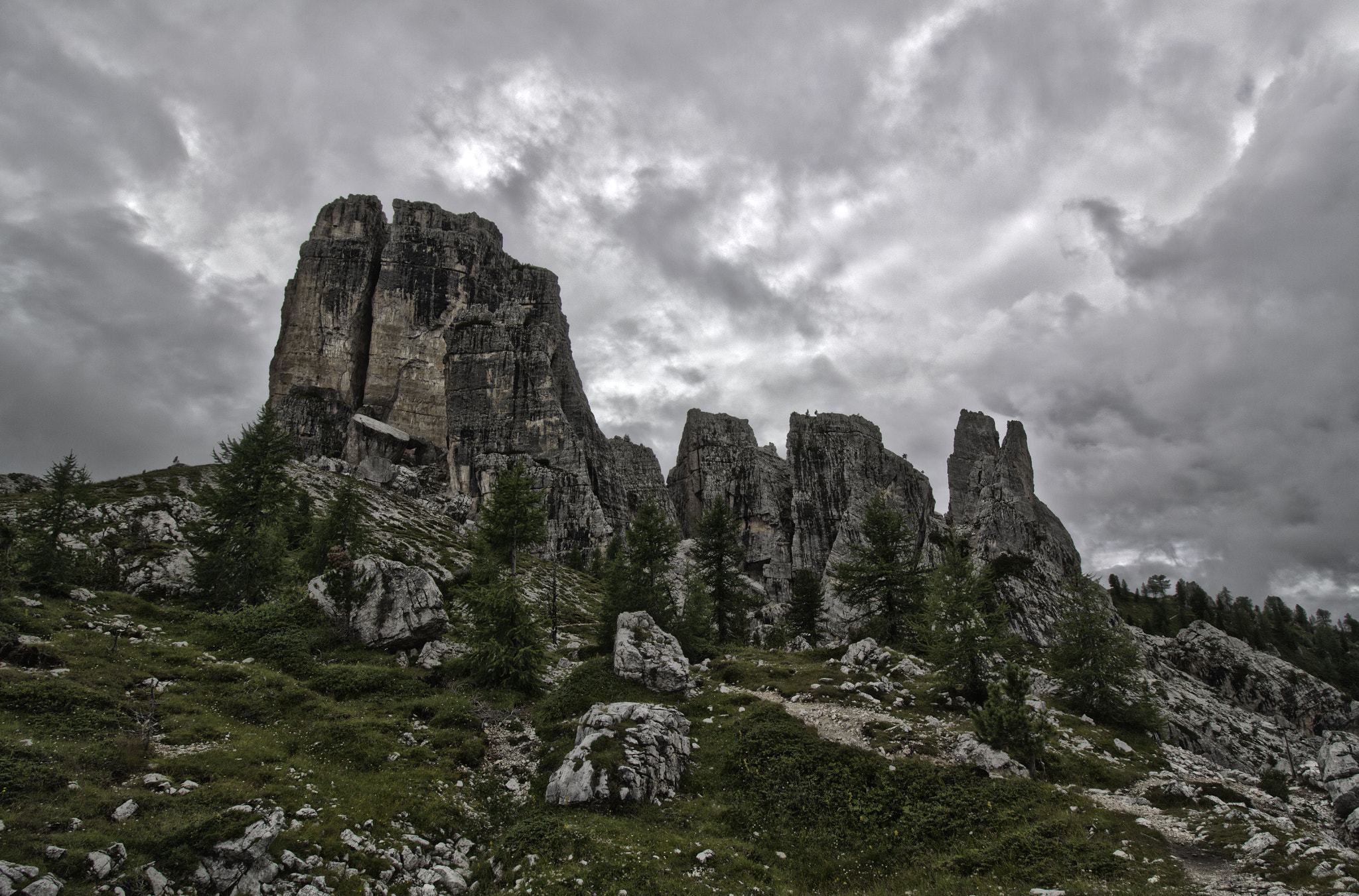Canon EF-S 10-18mm F4.5–5.6 IS STM sample photo. First hdr photography