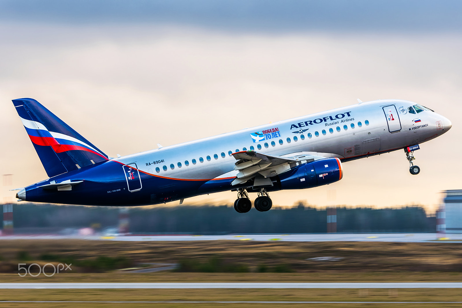 Sigma 70-200mm F2.8 EX DG OS HSM sample photo. Ra-89041 photography