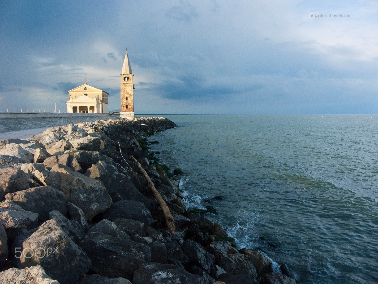 KONICA MINOLTA DiMAGE A2 sample photo. ... caorle - italy iii ... photography