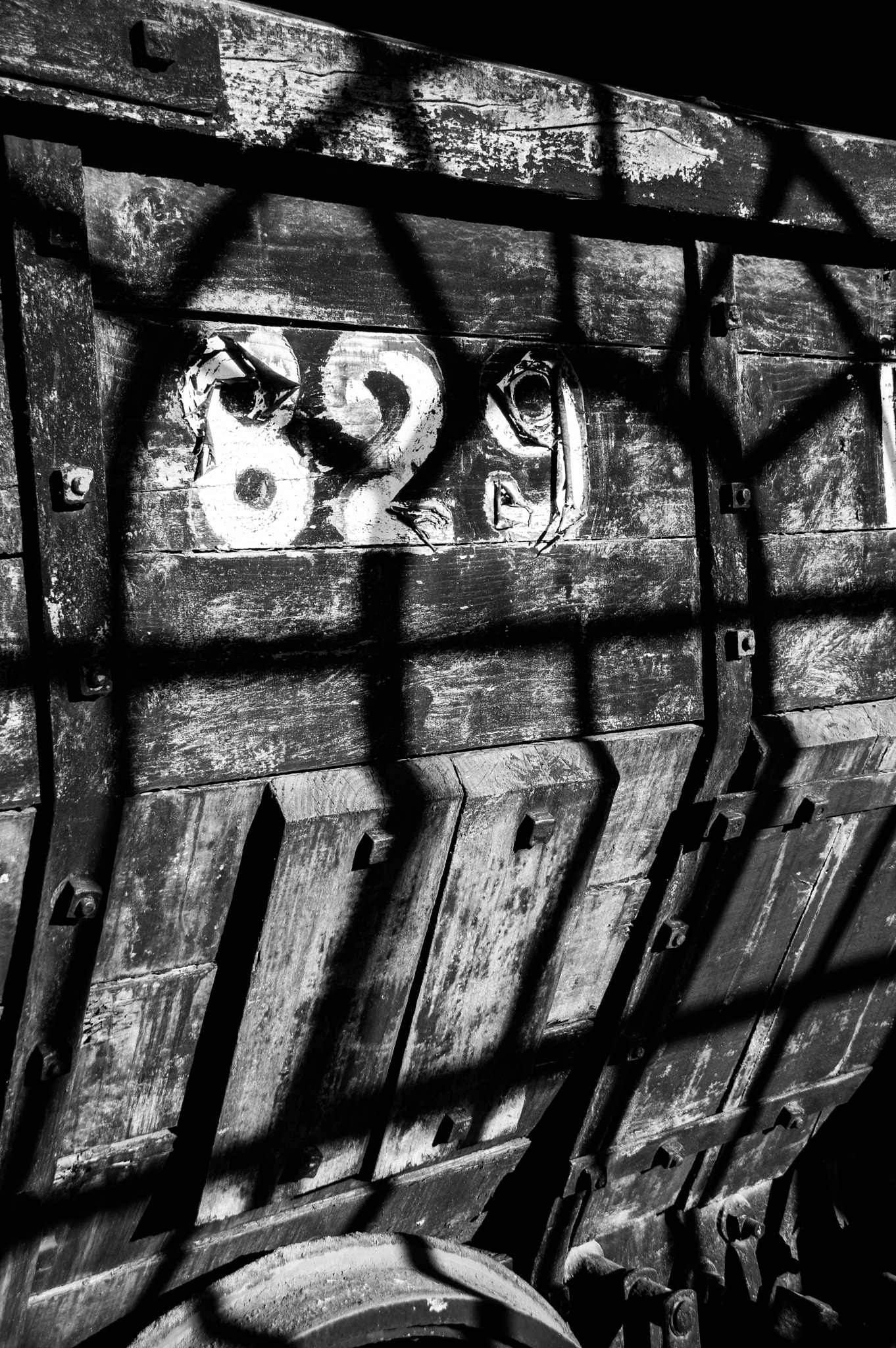 Sigma 18-250mm F3.5-6.3 DC Macro OS HSM sample photo. Coal truck photography