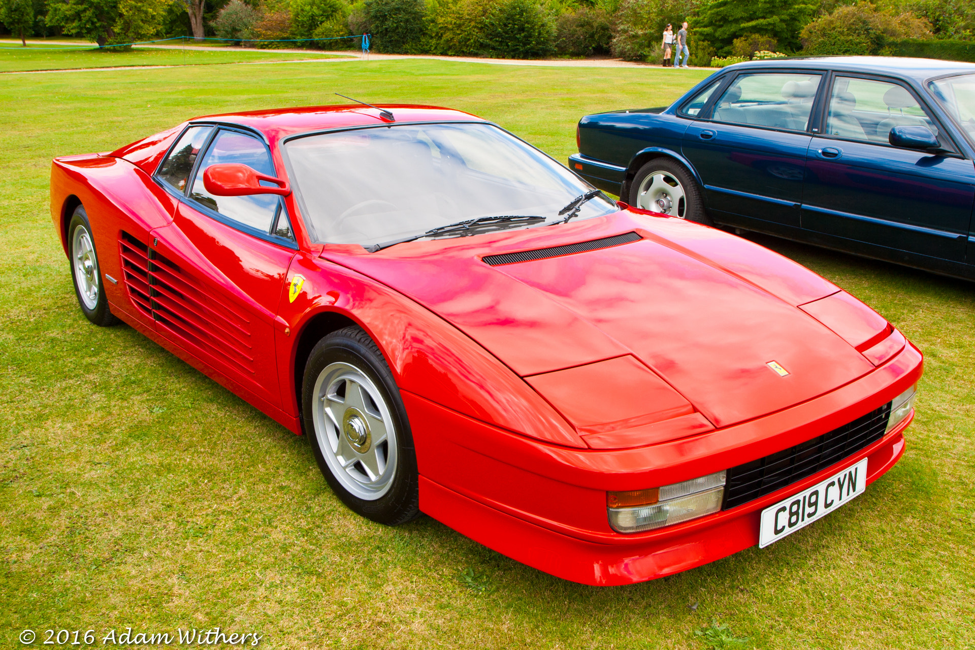 Canon EOS 400D (EOS Digital Rebel XTi / EOS Kiss Digital X) sample photo. Ferrari 512 testarossa photography