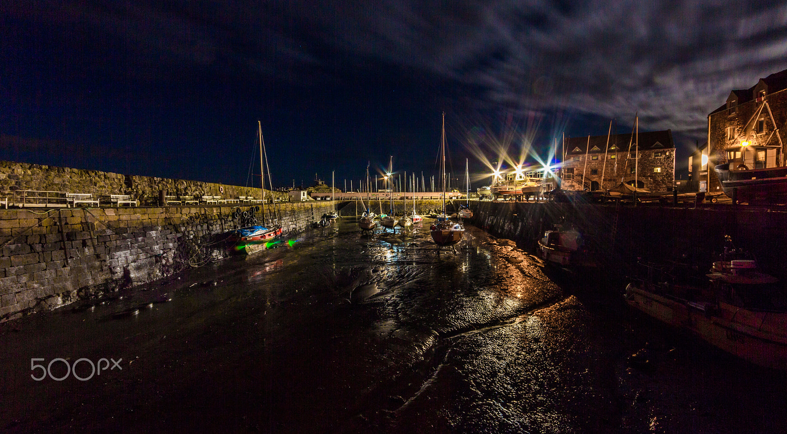 Canon EOS M + Sigma 10-20mm F4-5.6 EX DC HSM sample photo. Harbour lights photography