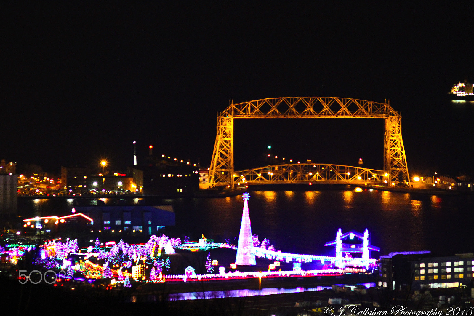 Canon EF 80-200mm F4.5-5.6 II sample photo. Christmas in duluth photography