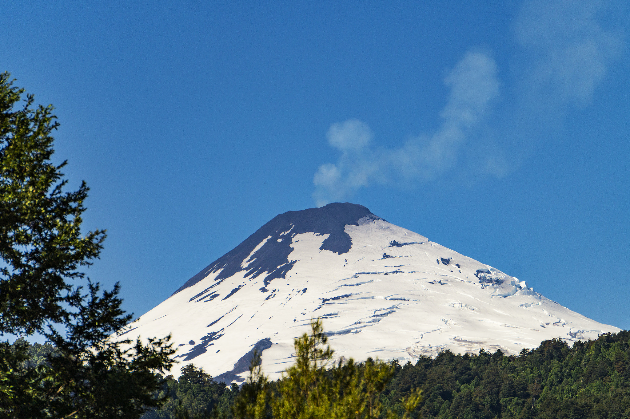 Sony Alpha a3500 sample photo. Volcán villarrica photography
