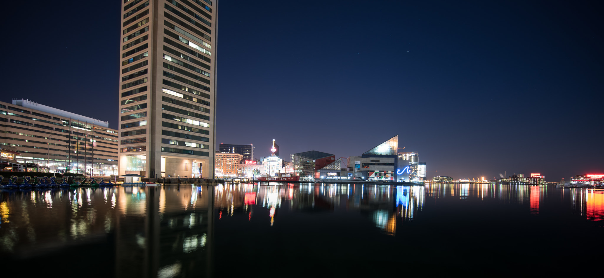 Sony a7R II + Canon EF 11-24mm F4L USM sample photo. Skyline at night photography