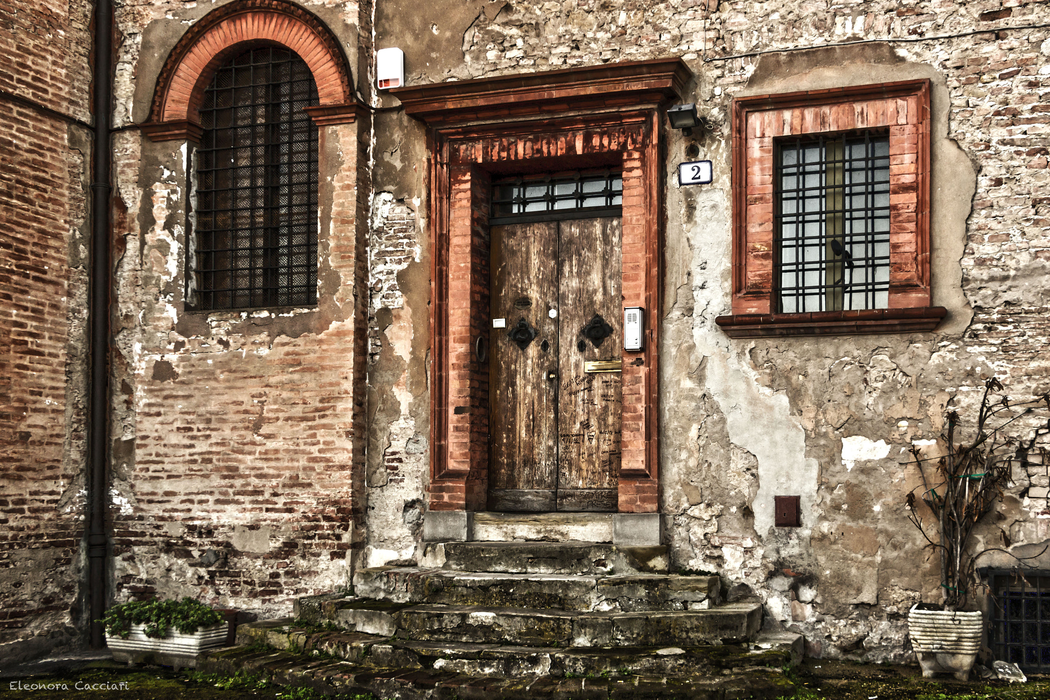 Canon EF-S 18-135mm F3.5-5.6 IS STM sample photo. Oratorio del santuario di santa maria del baraccano, bo photography