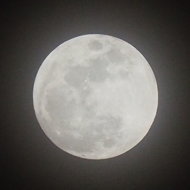 Olympus Air A01 sample photo. 99%moon photography