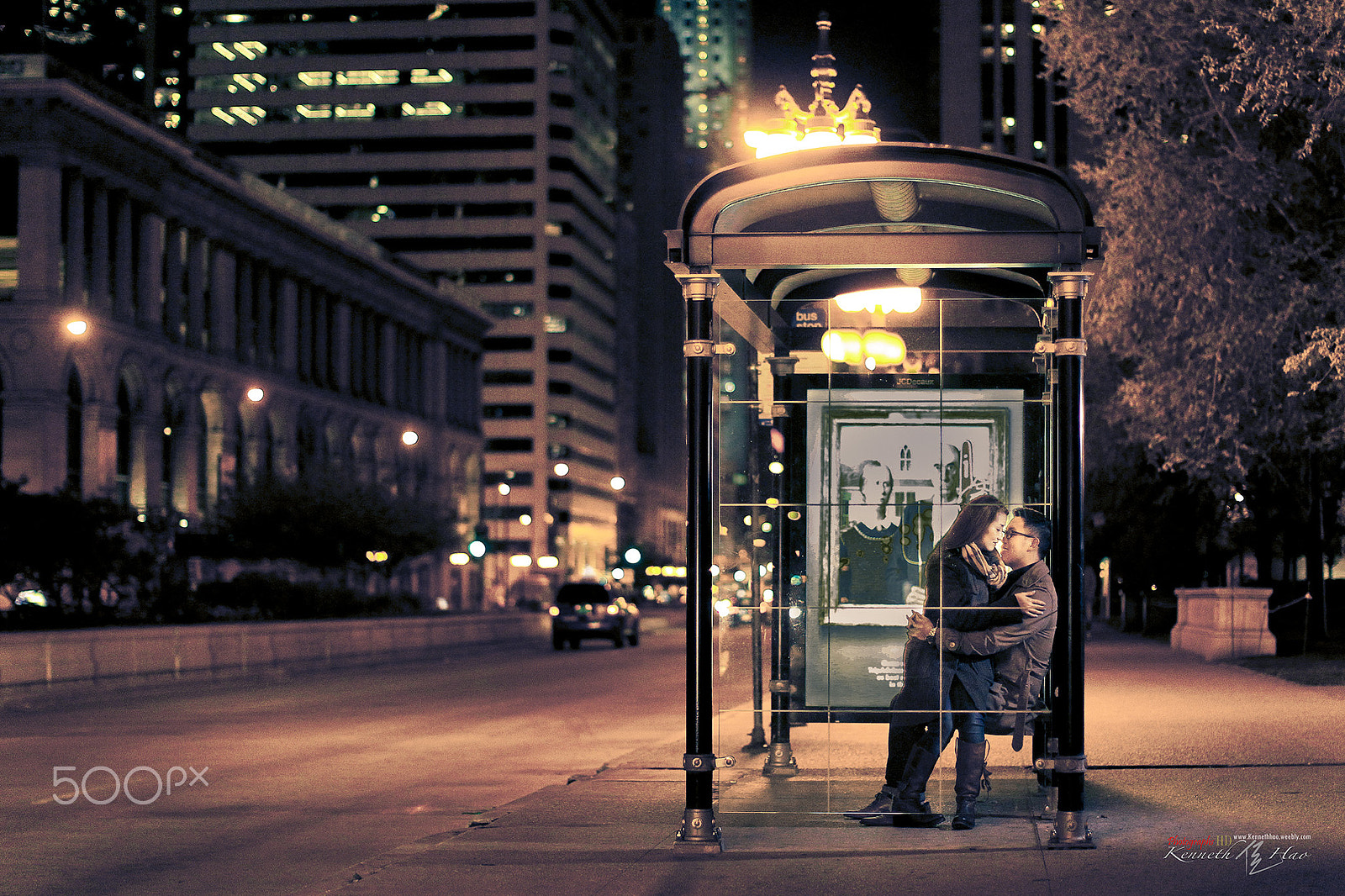 Canon EOS-1D Mark IV sample photo. The bus stop photography