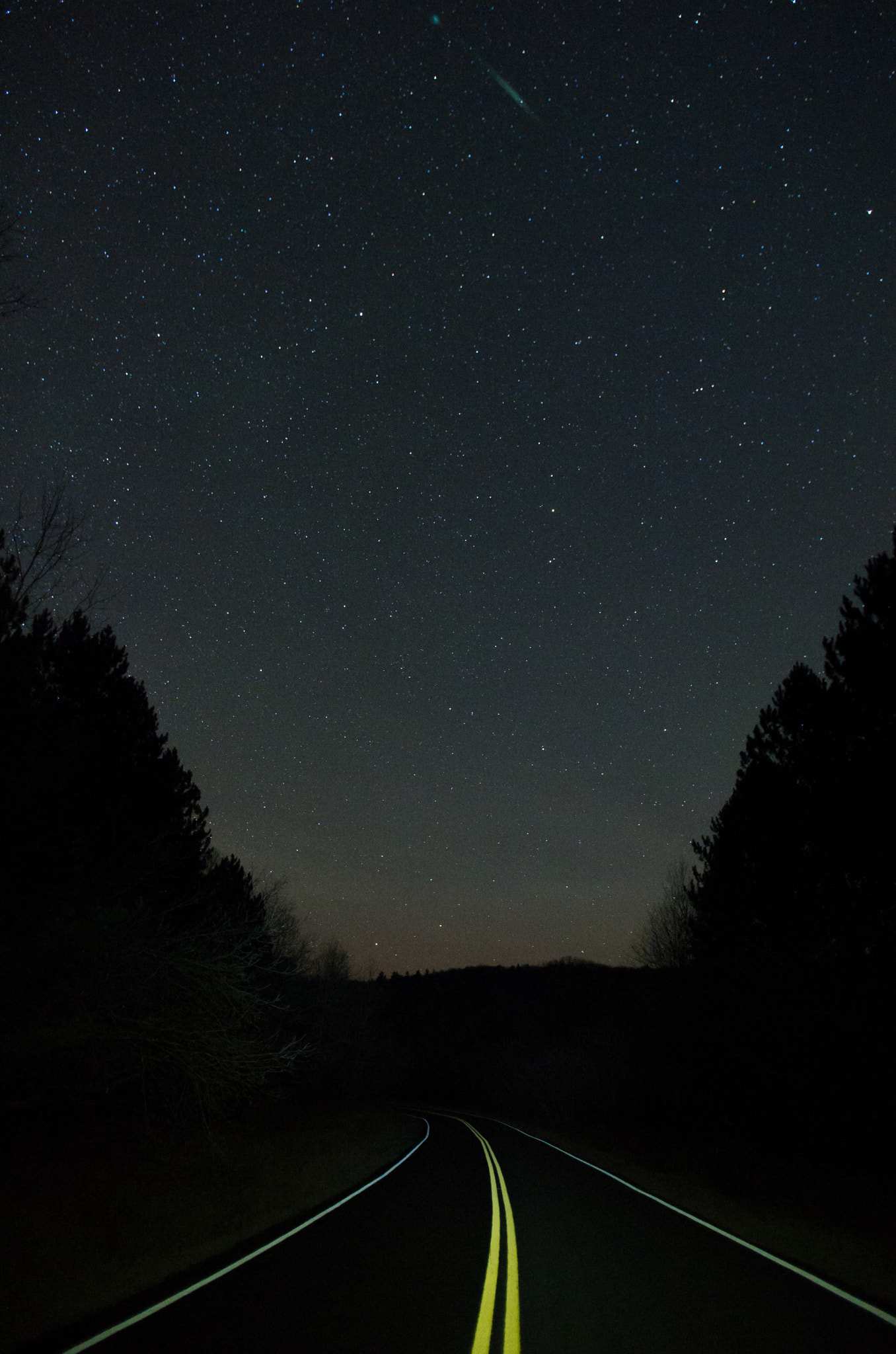 HD Pentax DA 15mm F4 ED AL Limited sample photo. Night drive photography