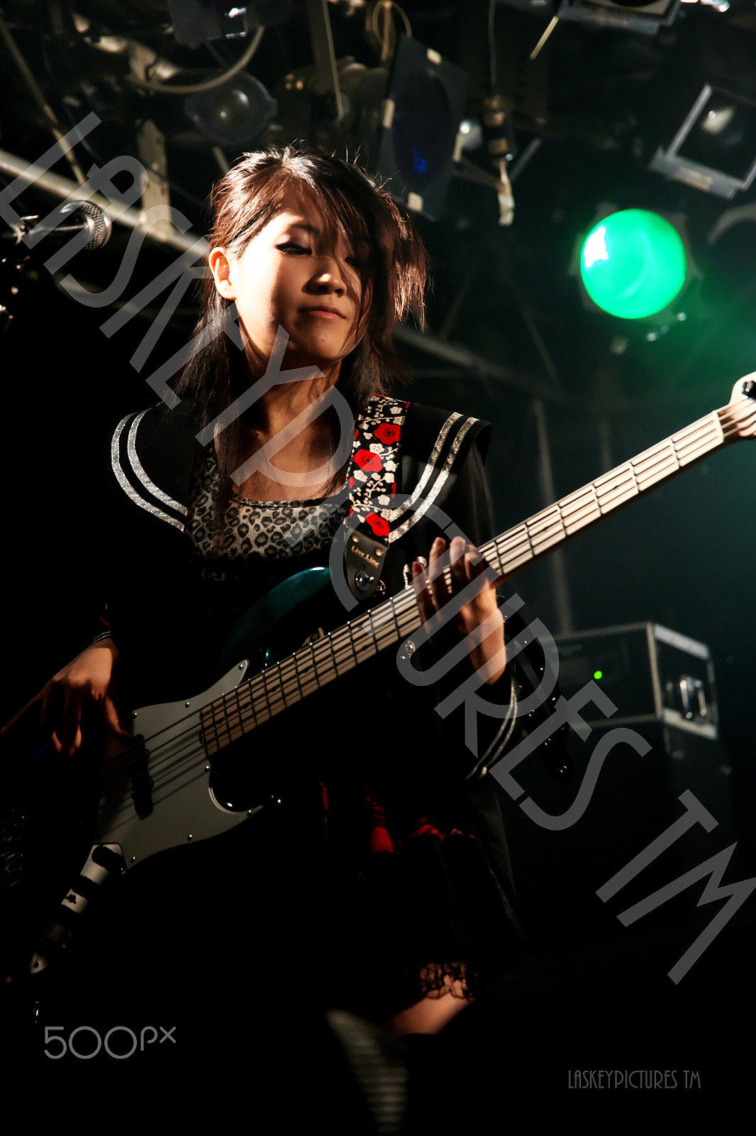 VR 24-105mm F/4.0 G sample photo. Bass guitar girl photography