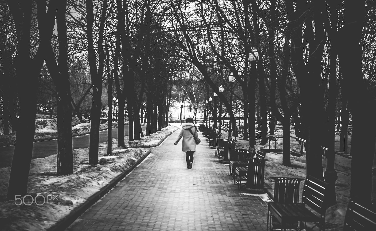 Sony Alpha DSLR-A500 + Sony 50mm F1.4 sample photo. Walk away photography