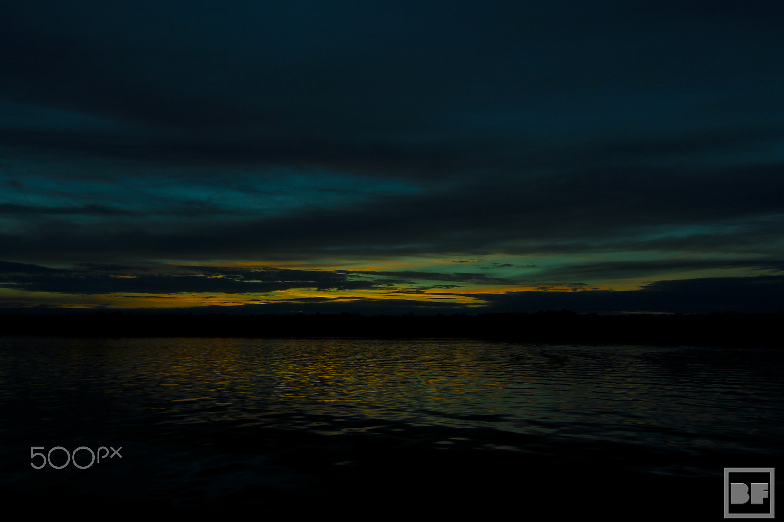 Canon EF-S 10-22mm F3.5-4.5 USM sample photo. Lake sunset photography