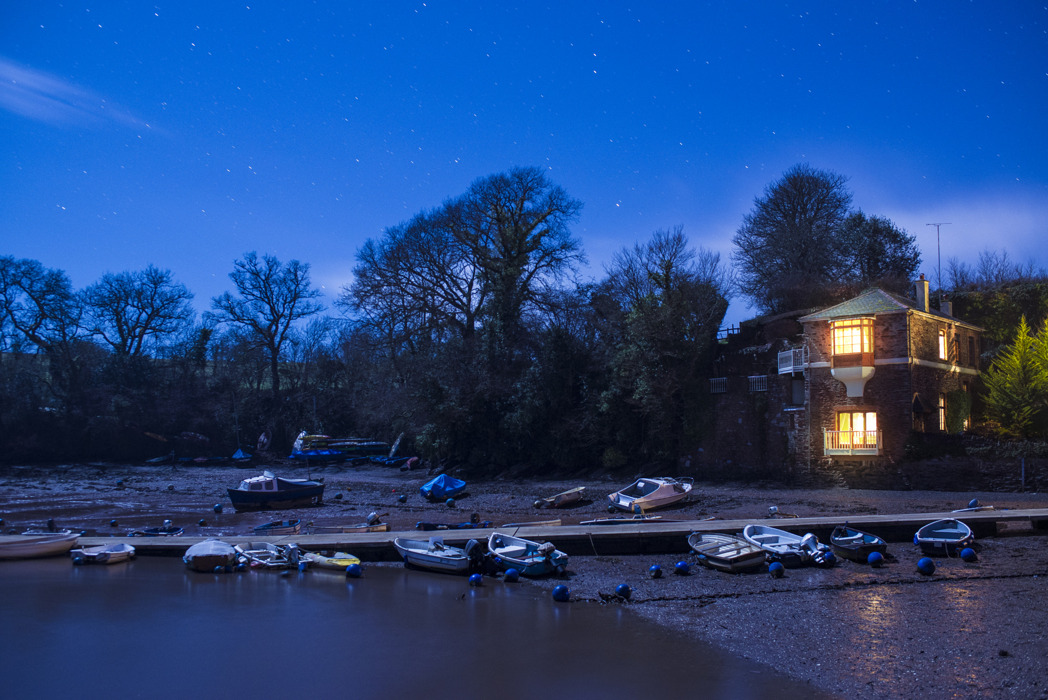 Nikon D600 + AF-S Nikkor 35mm f/1.8G sample photo. Night house photography