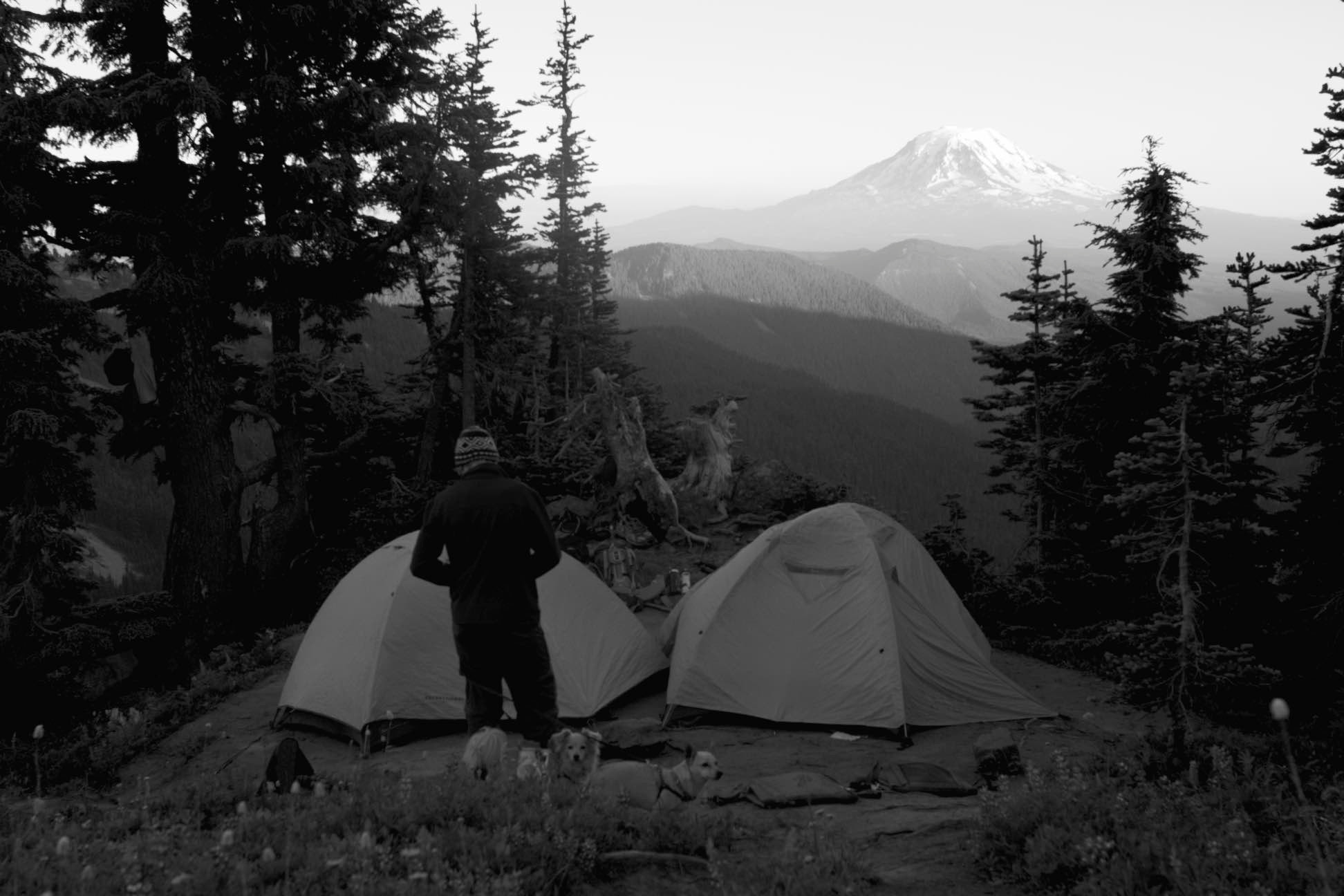 Canon EF 28mm F1.8 USM sample photo. Goat rocks camping photography