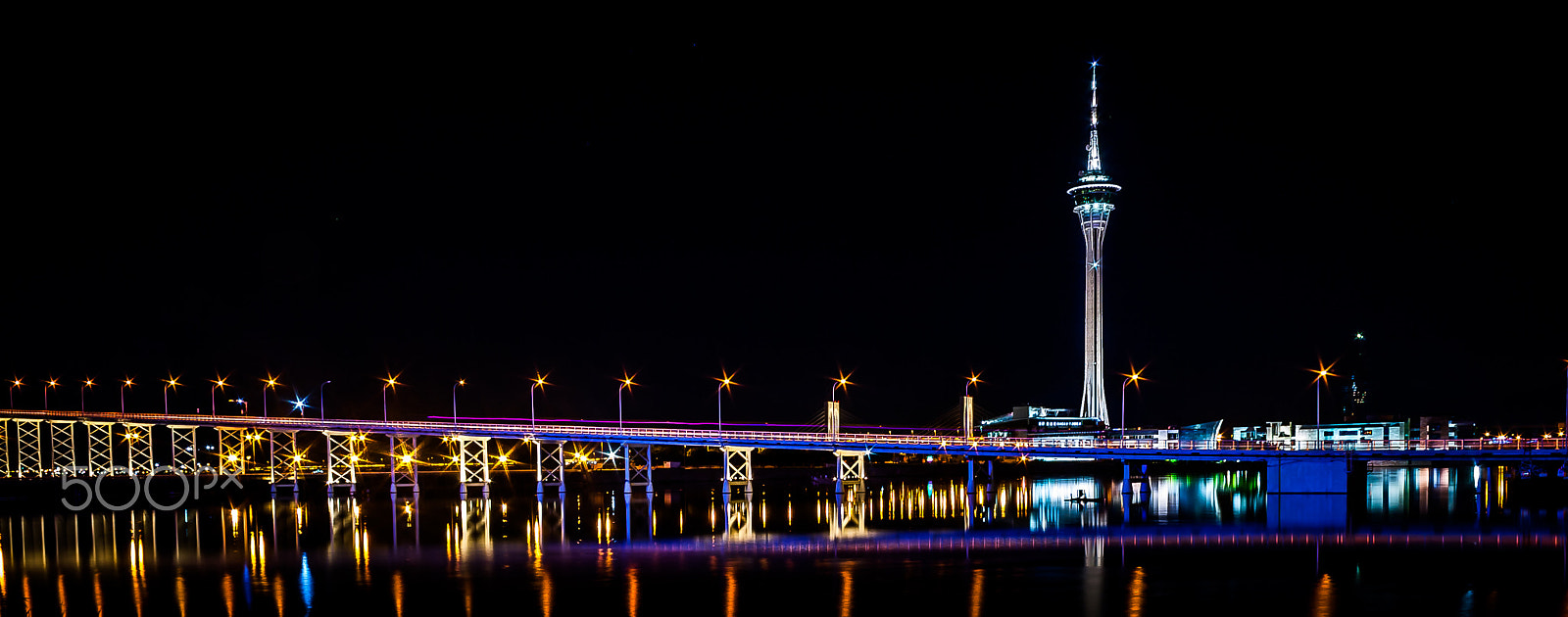 Canon EOS 400D (EOS Digital Rebel XTi / EOS Kiss Digital X) sample photo. Macau tower photography