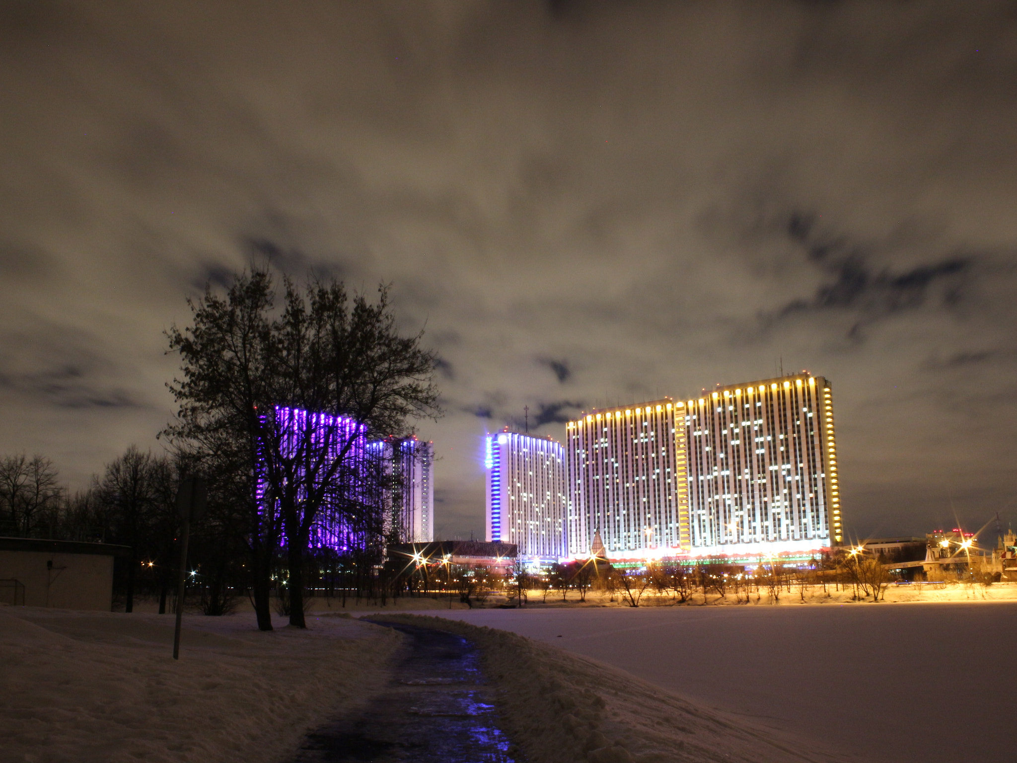 Canon EF-S 18-55mm F3.5-5.6 sample photo. Hotels photography