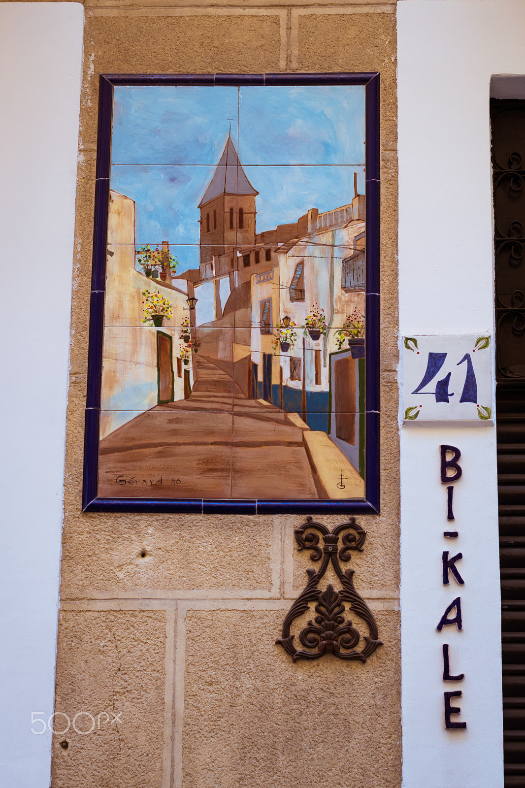 Nikon D3100 + Sigma 50mm F1.4 EX DG HSM sample photo. Murals on walls of popular tourist streets, alicante, valencia, photography