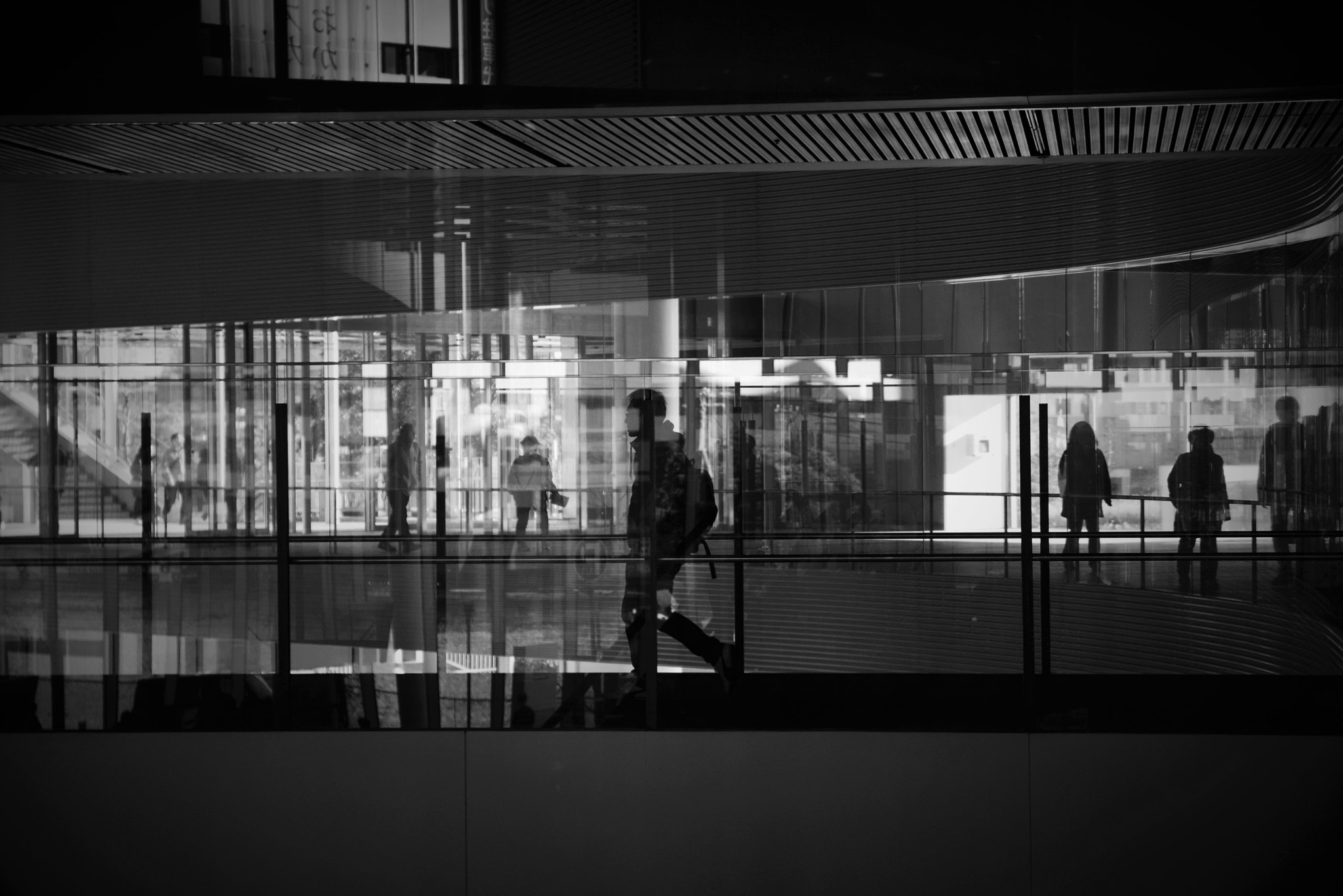 Sigma 17-70mm F2.8-4 DC Macro OS HSM | C sample photo. Wall of glass photography