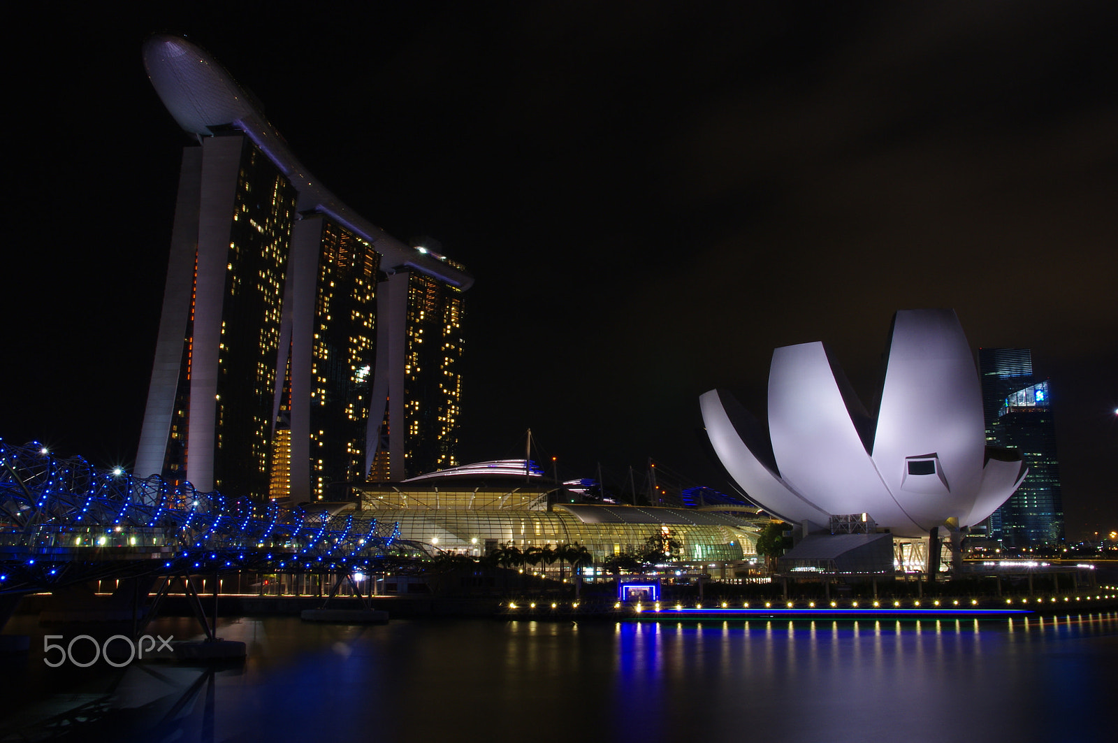 Sigma 17-70mm F2.8-4 DC Macro HSM Contemporary sample photo. Singapore   photography