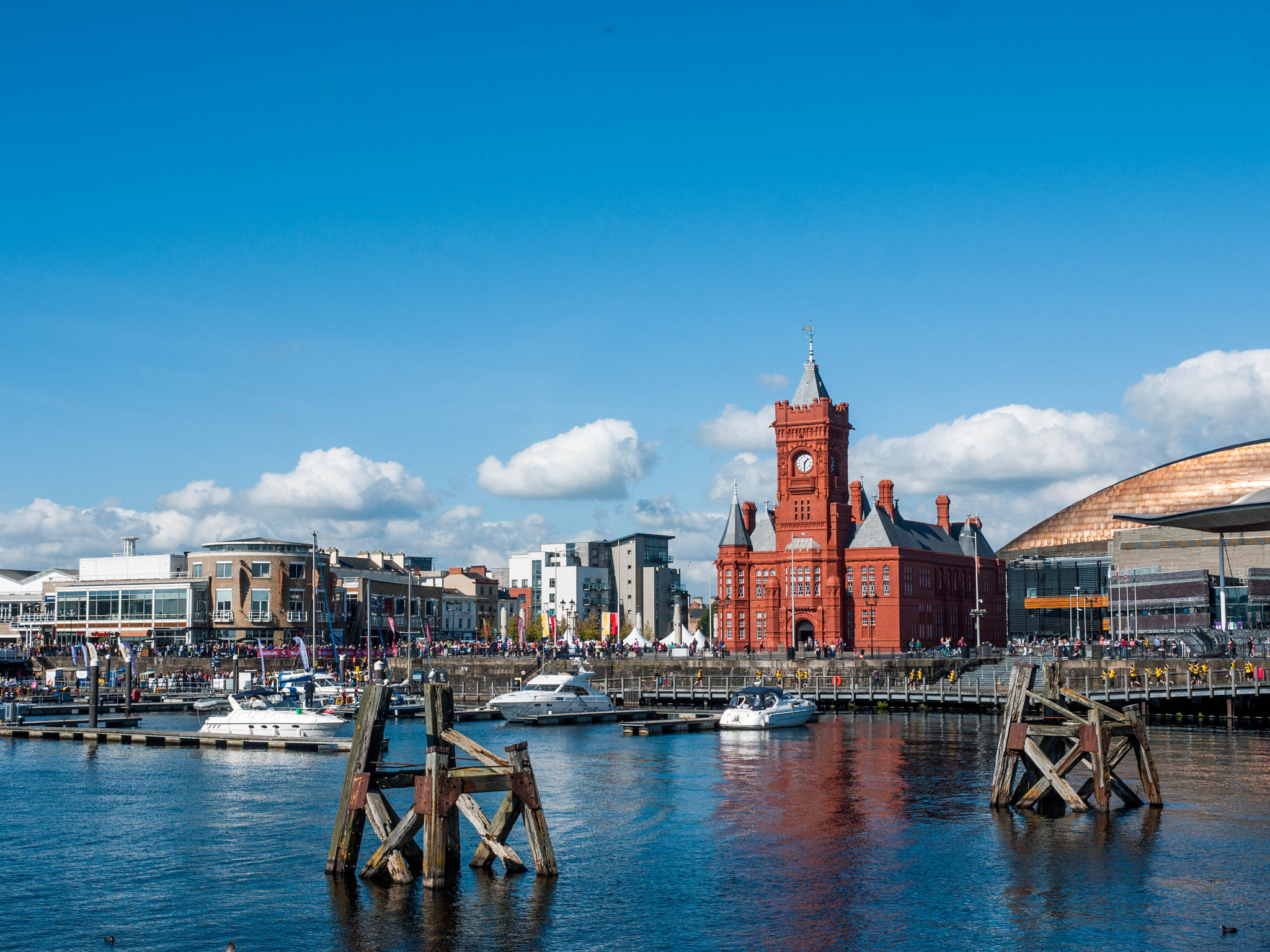 Panasonic Lumix DMC-GF2 sample photo. Cardiff bay photography