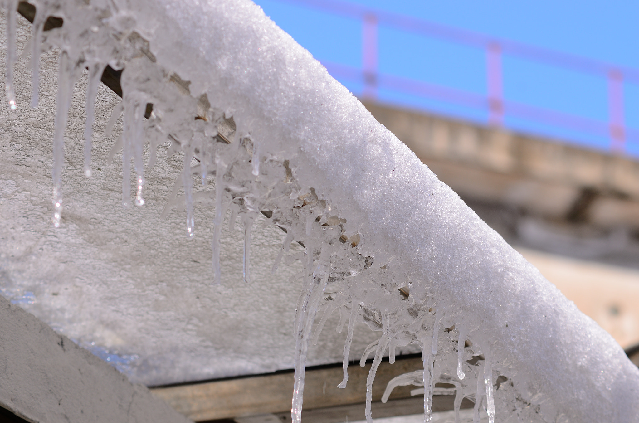 AF Zoom-Nikkor 70-210mm f/4 sample photo. Dream snow in the blue sky photography