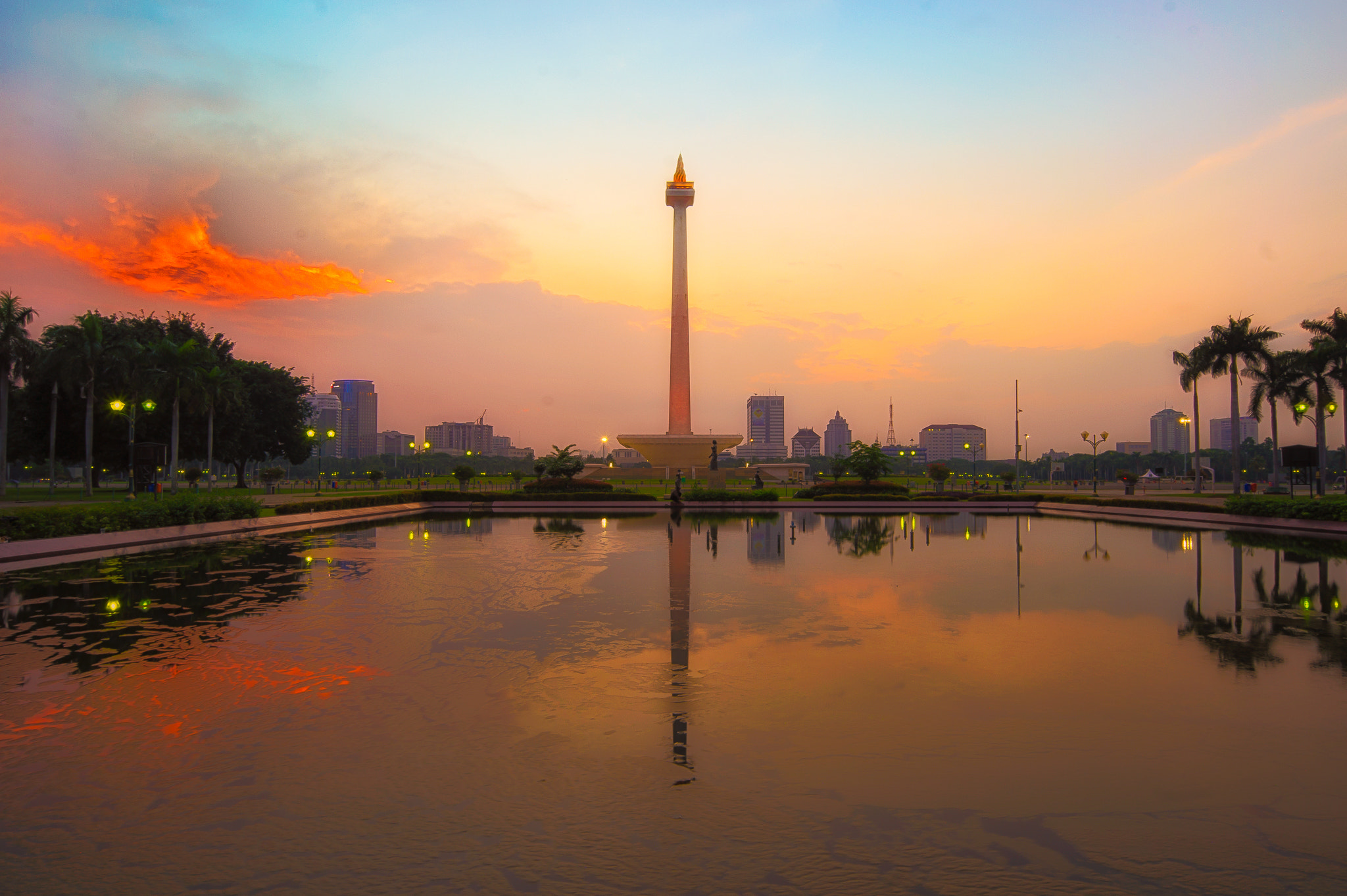 Samsung NX100 sample photo. Sunset at monas photography