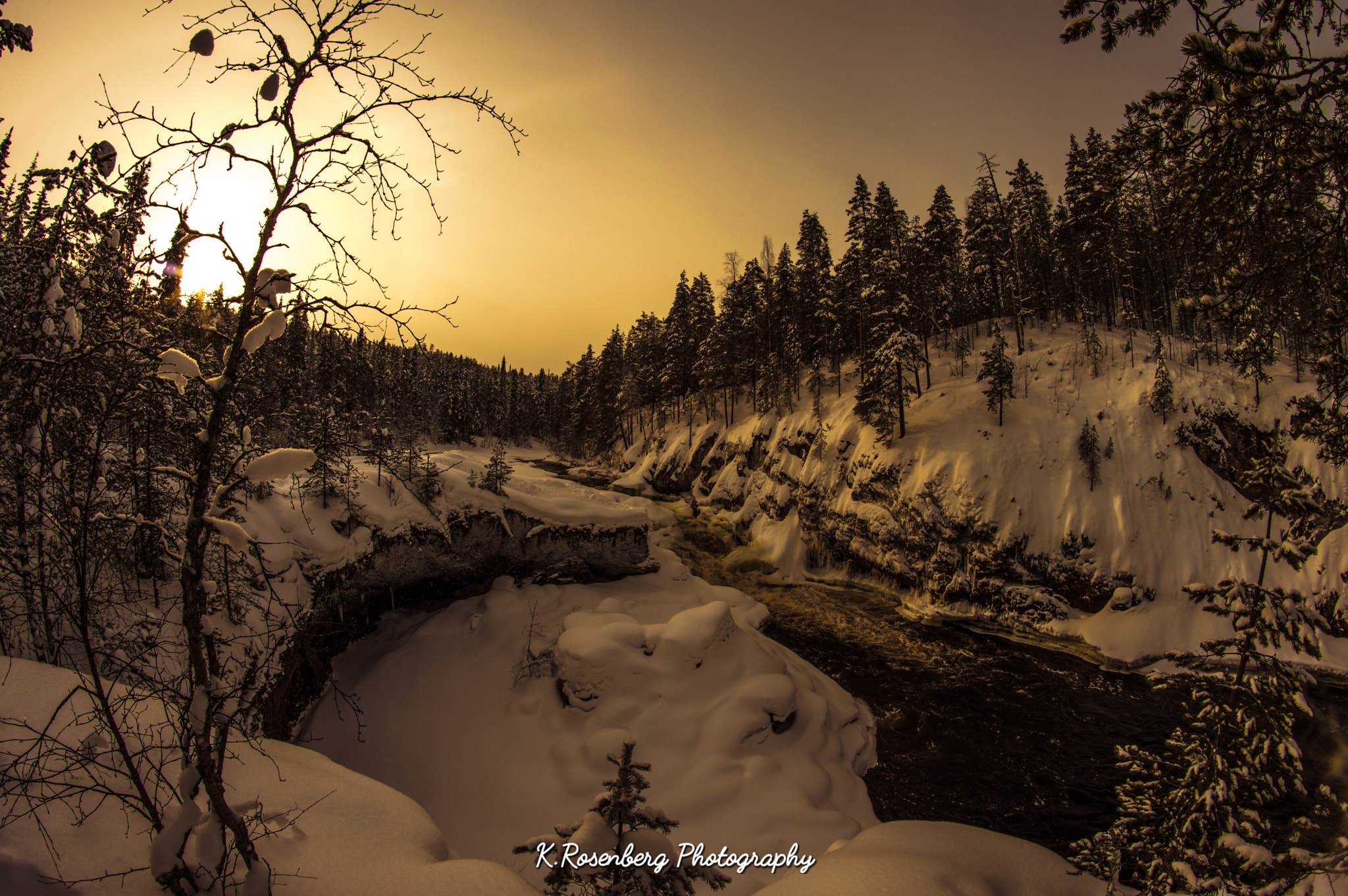 Nikon D3200 + Samyang 8mm F3.5 Aspherical IF MC Fisheye sample photo. Northern rapids photography