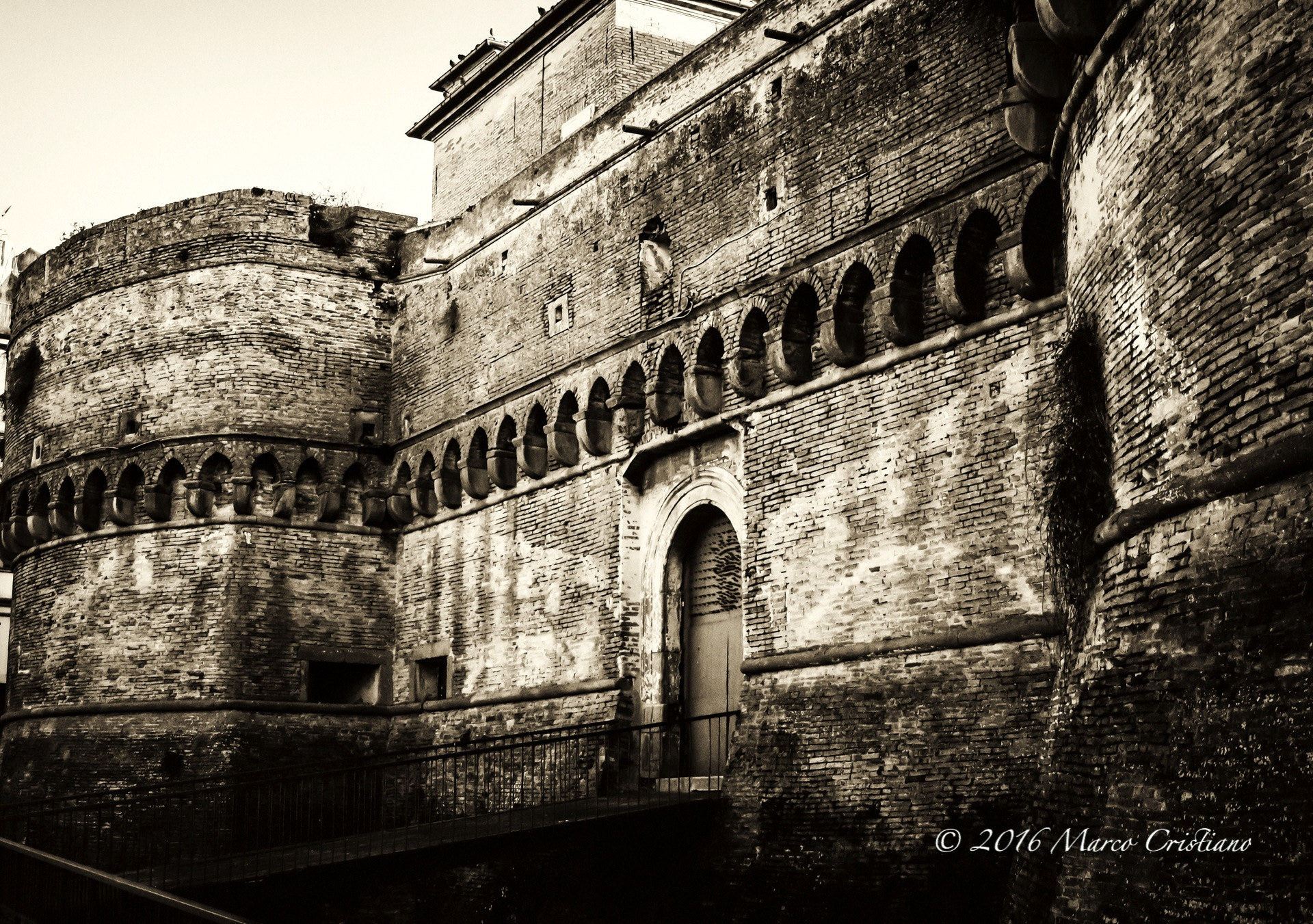 AF Zoom-Nikkor 28-70mm f/3.5-4.5 sample photo. Vasto...il castello... photography