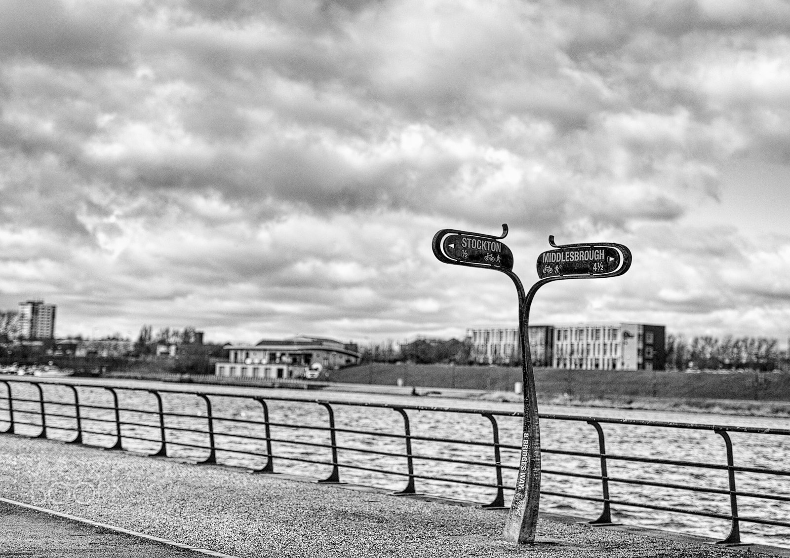 Sigma 50mm F1.4 EX DG HSM sample photo. Which way? photography
