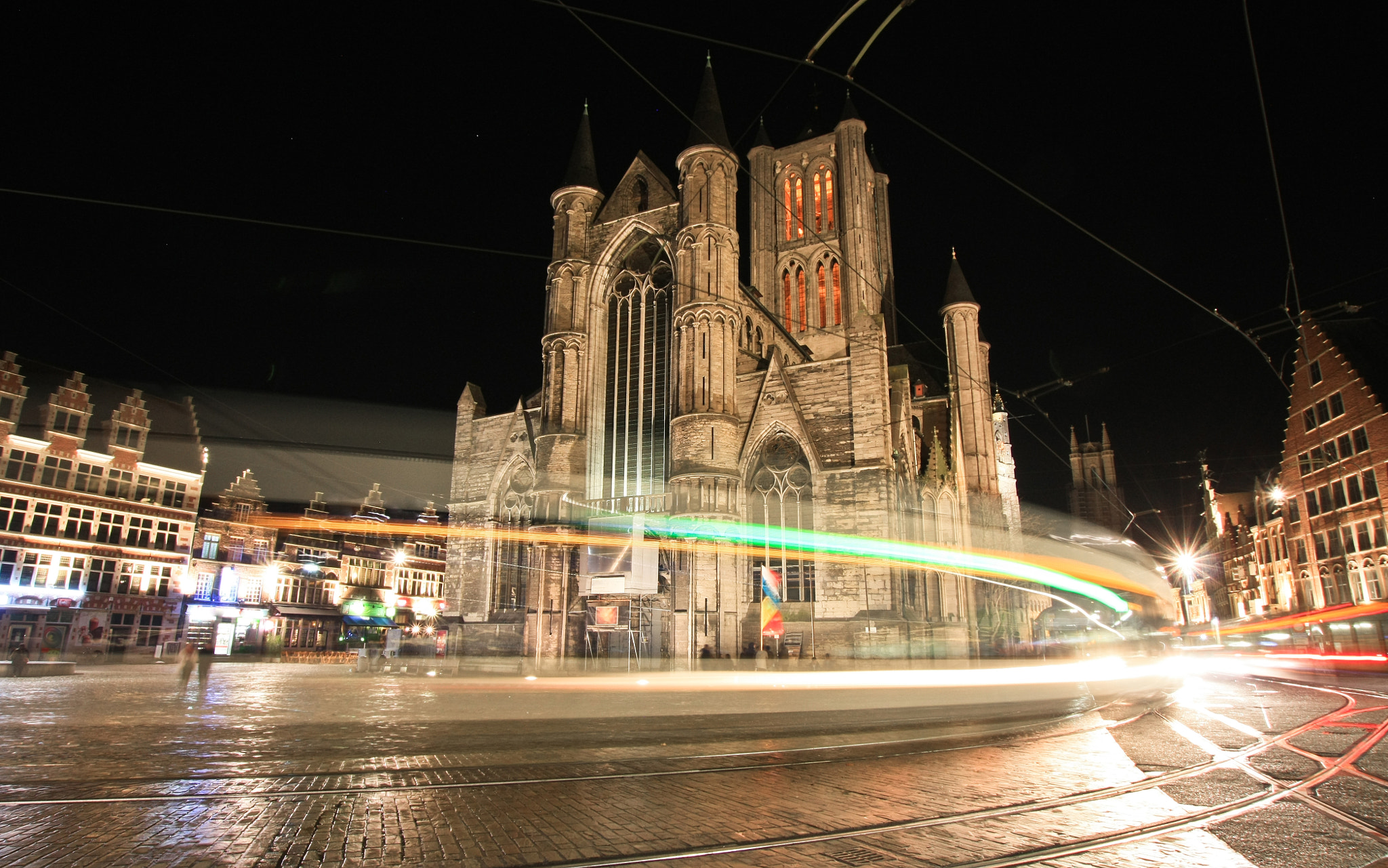 Sigma 10-20mm F3.5 EX DC HSM sample photo. Moving tram on night city gent photography