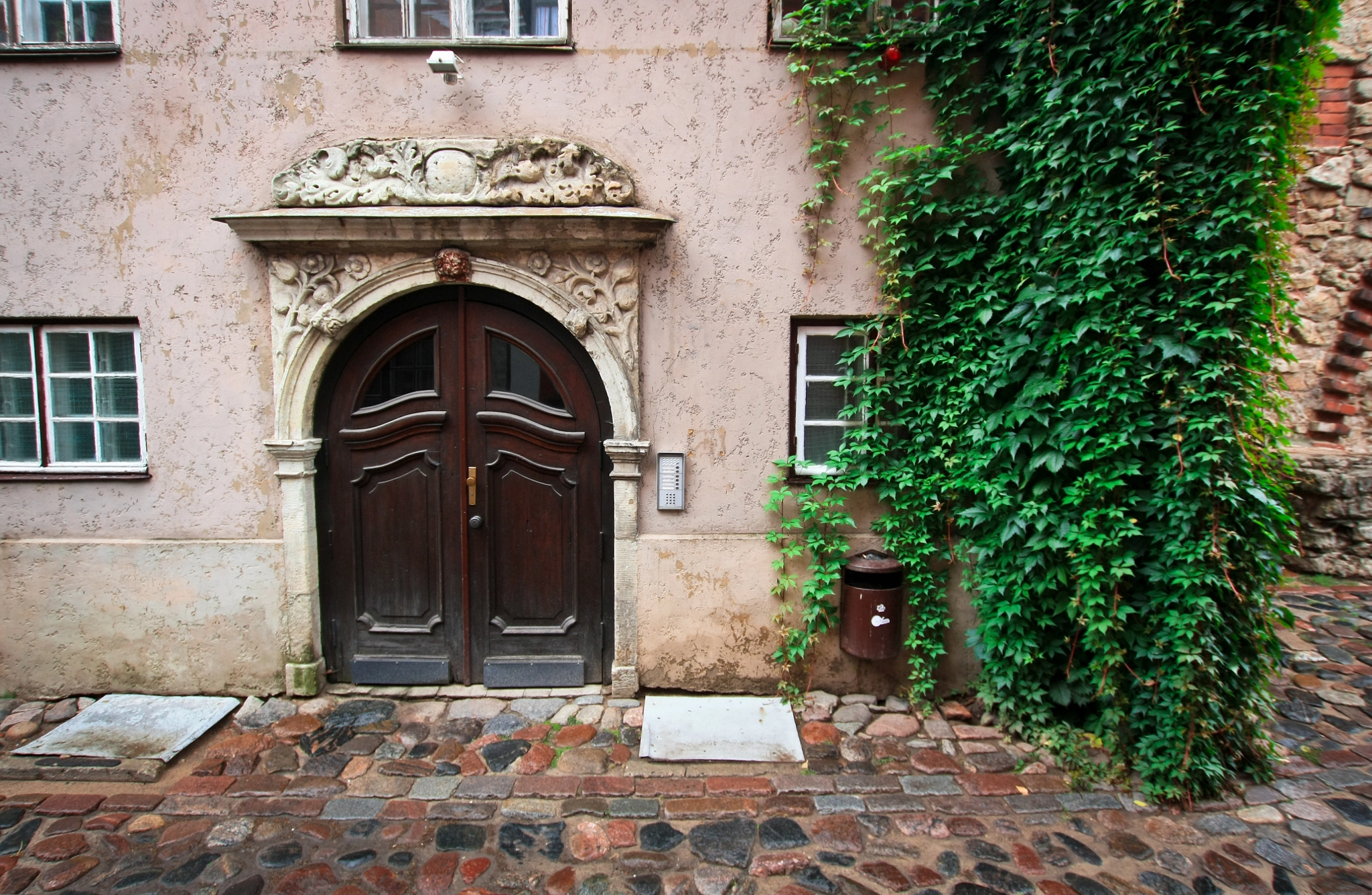 Sigma 10-20mm F3.5 EX DC HSM sample photo. Streets of riga photography