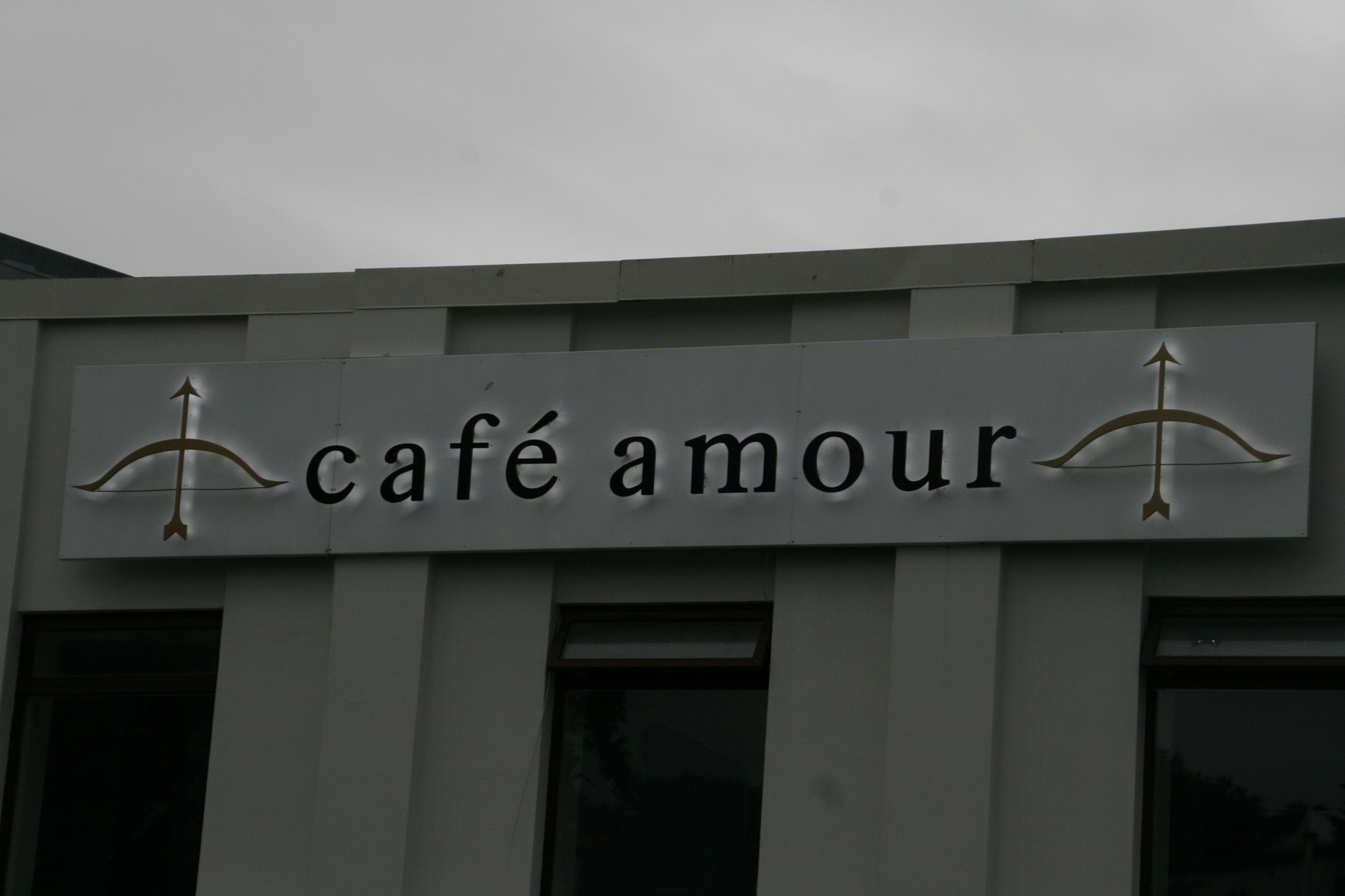Canon EOS 400D (EOS Digital Rebel XTi / EOS Kiss Digital X) sample photo. Café amour photography